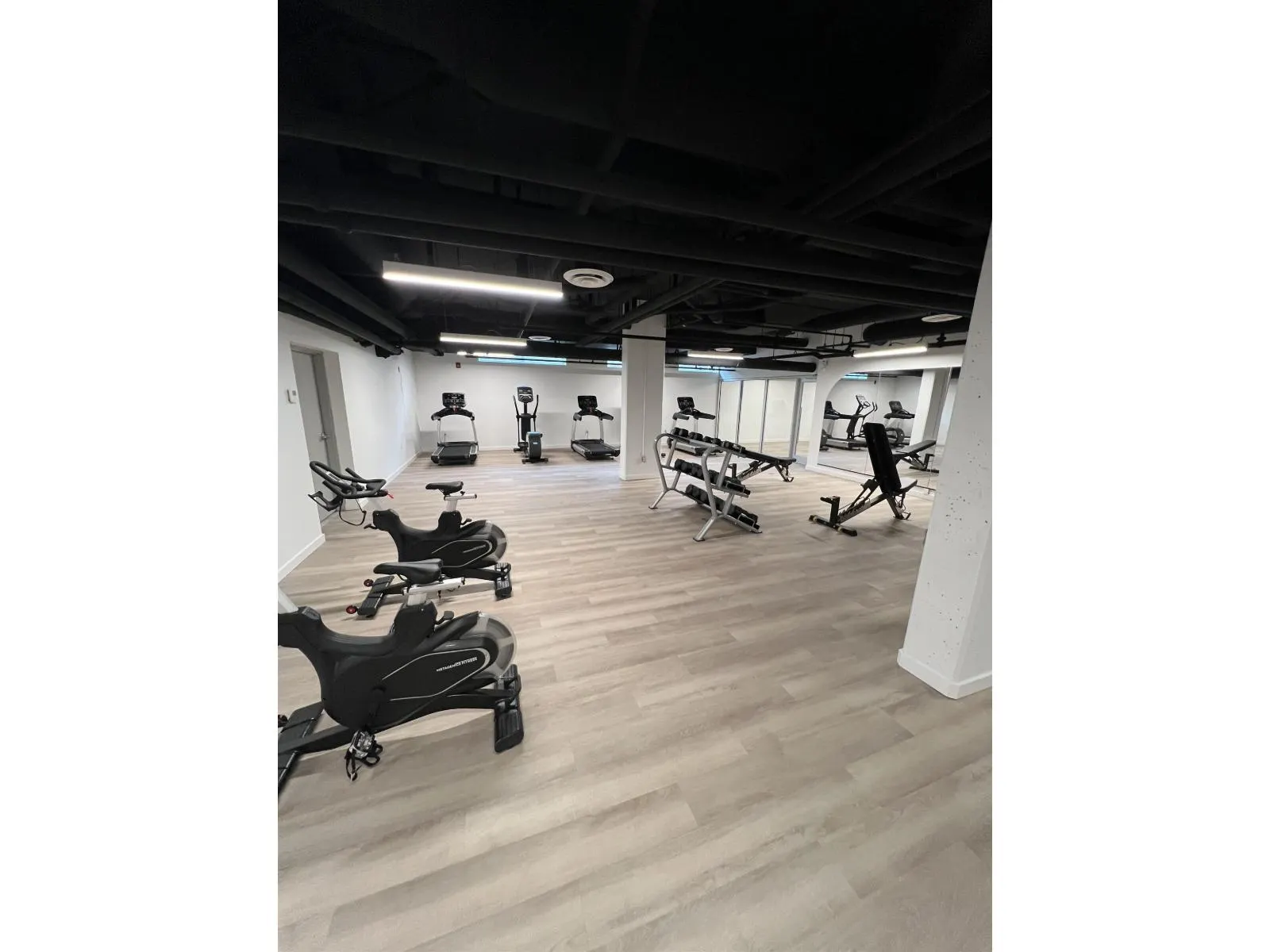 411 13788 76 AVENUE