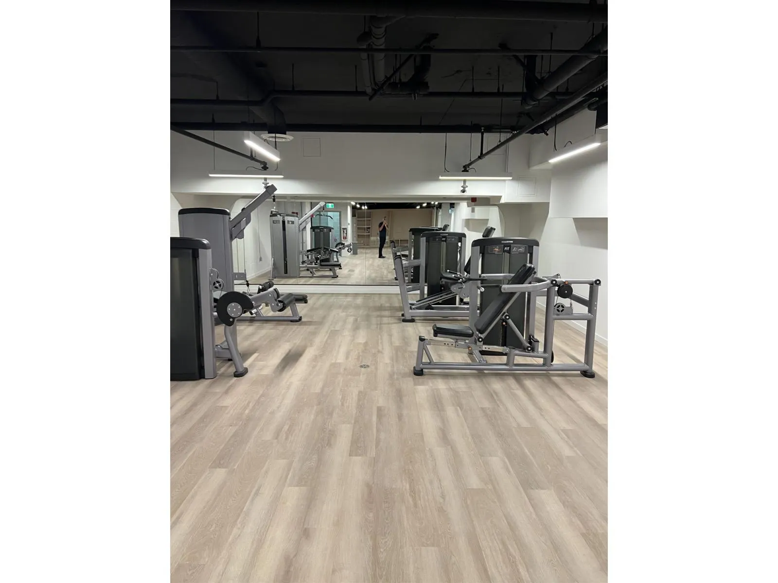 411 13788 76 AVENUE