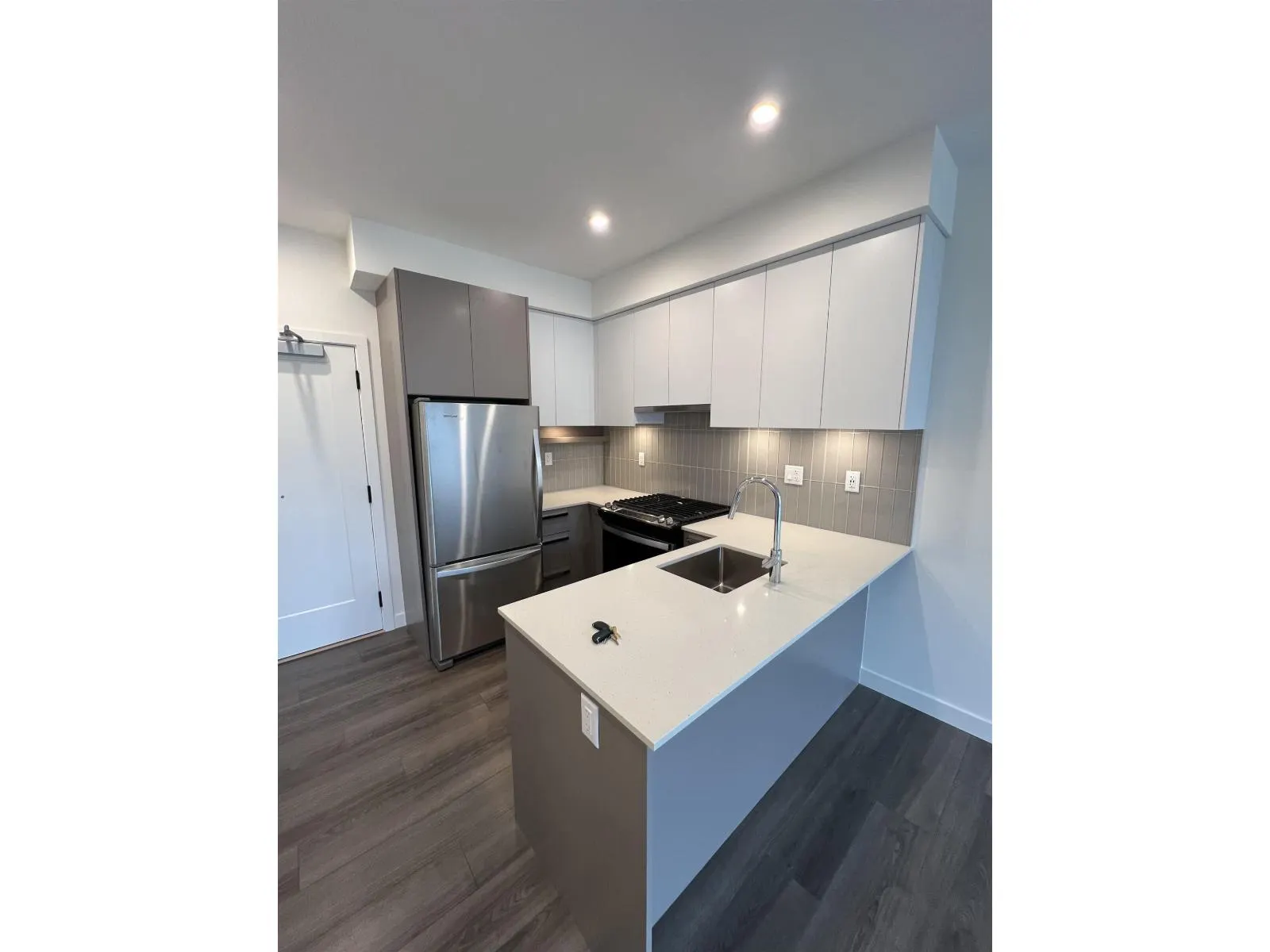 411 13788 76 AVENUE