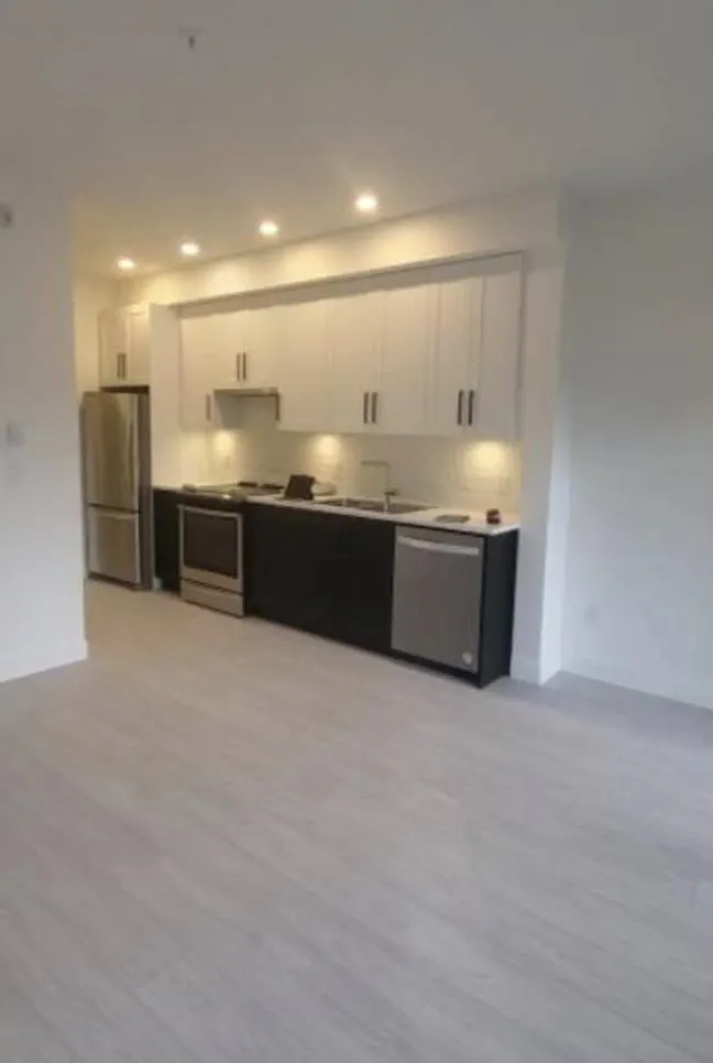 207 18811 72 AVE
