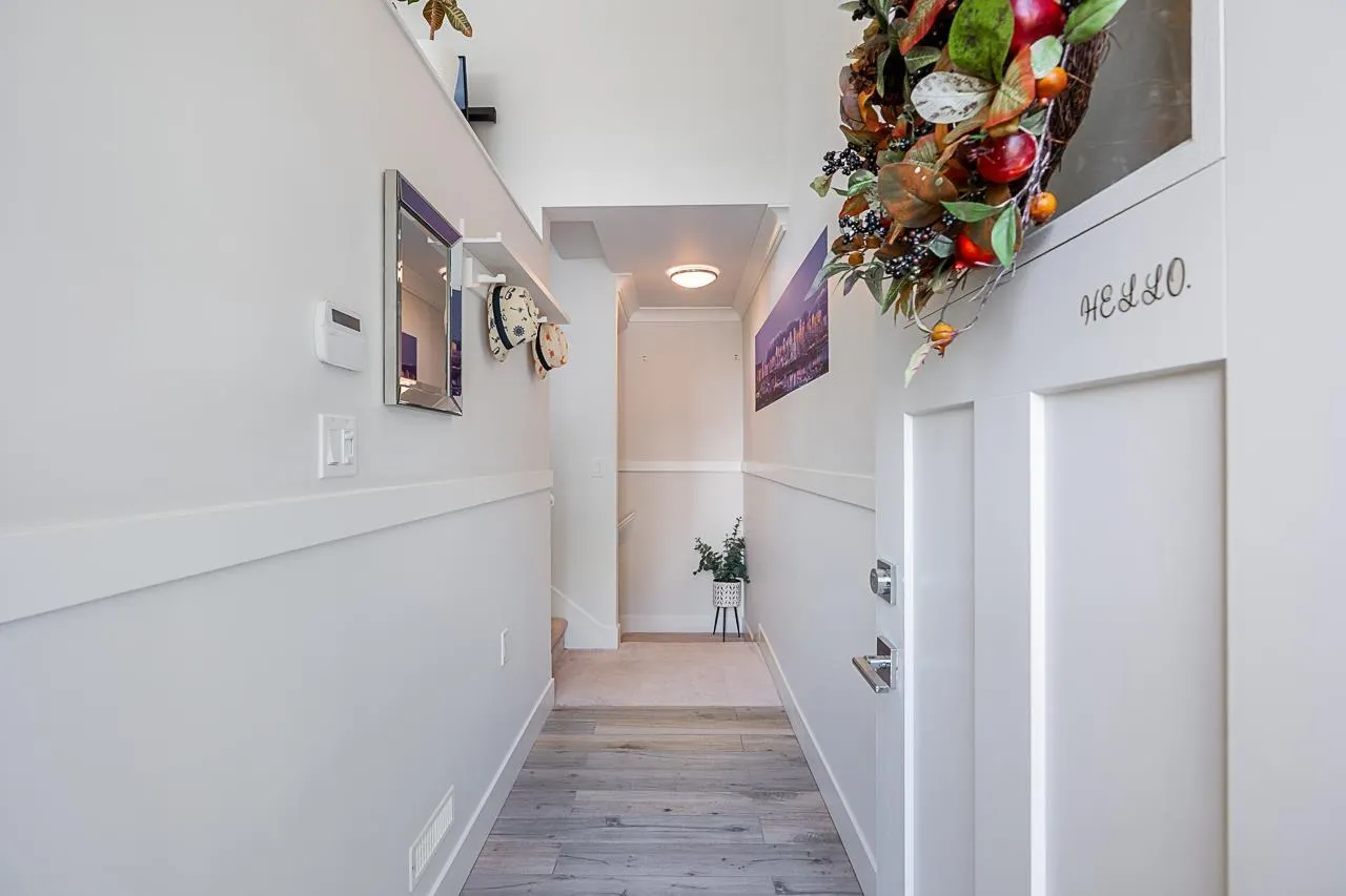 205 2277 OAK MEADOWS DRIVE