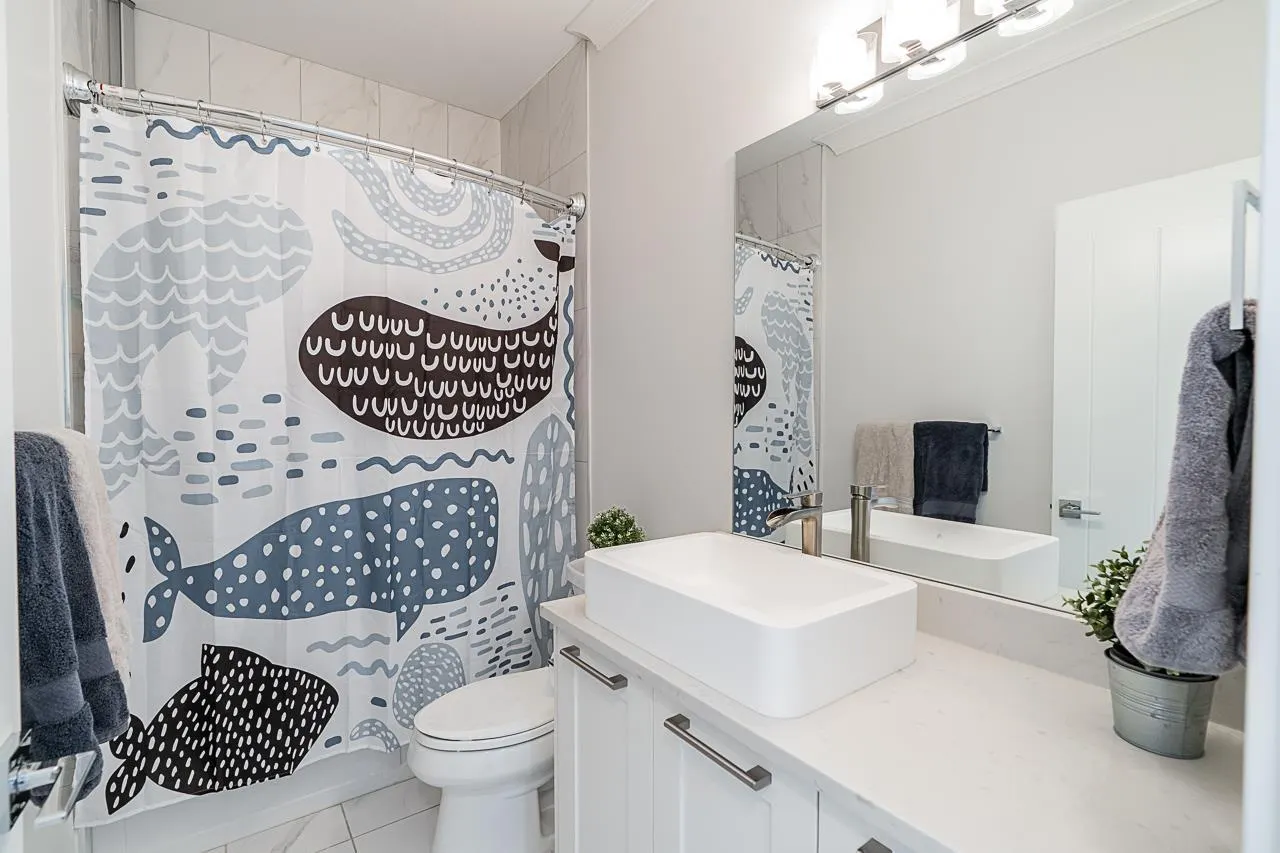205 2277 OAK MEADOWS DRIVE