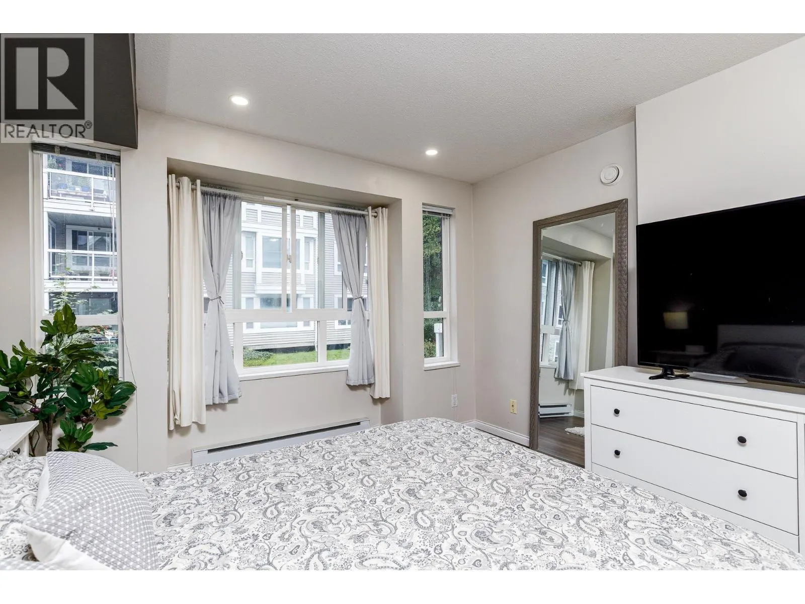202 3033 TERRAVISTA PLACE