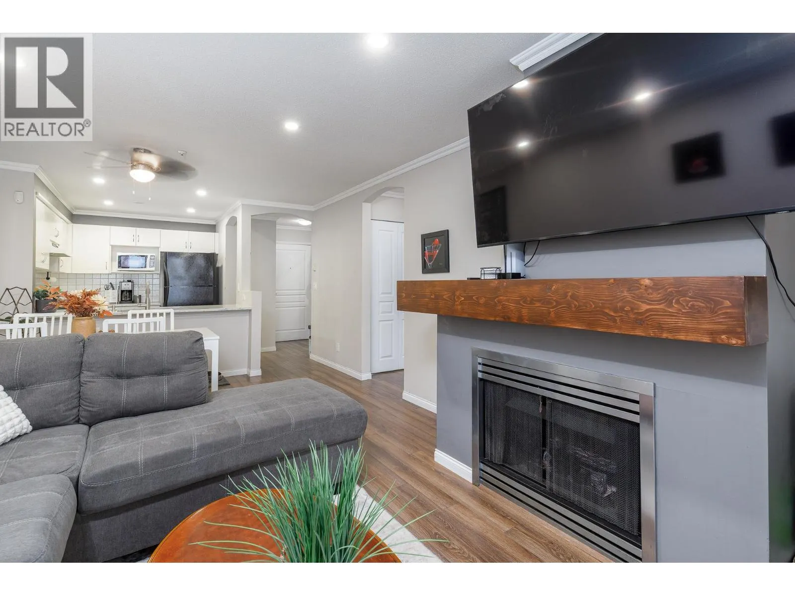 202 3033 TERRAVISTA PLACE