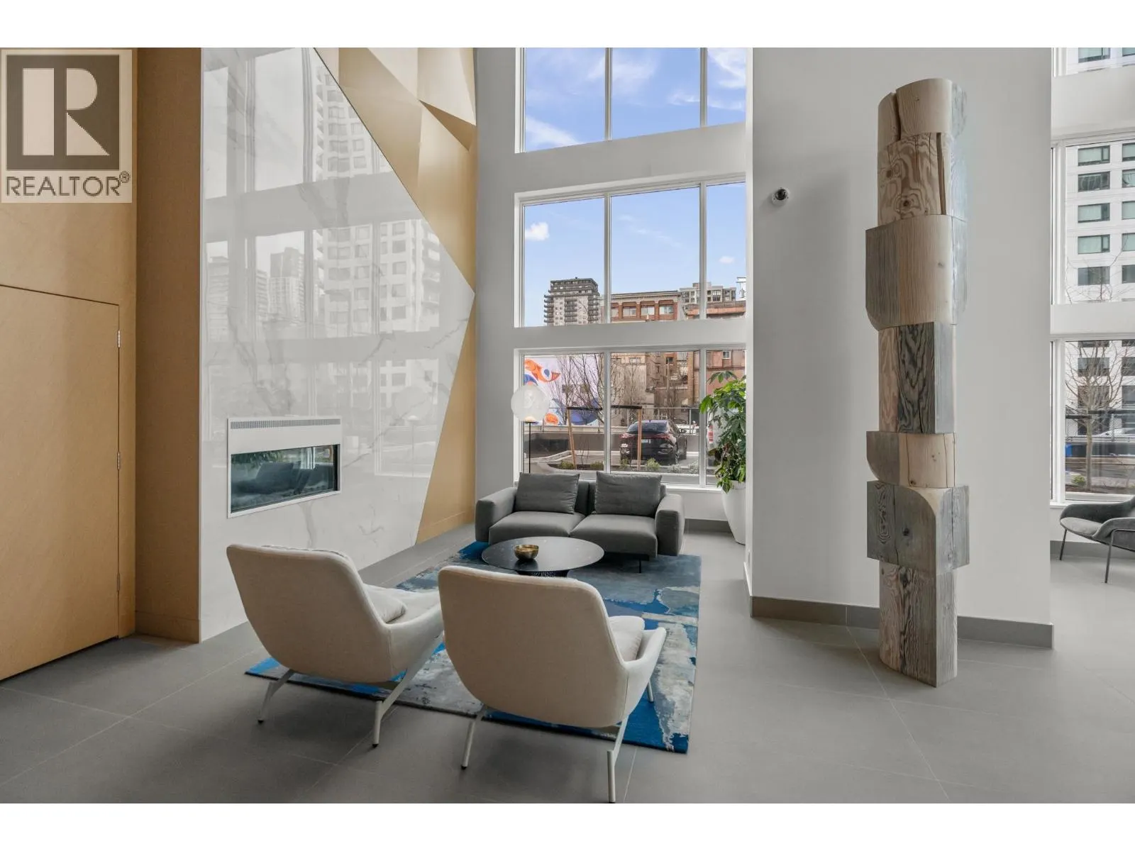 1407 680 QUAYSIDE DRIVE