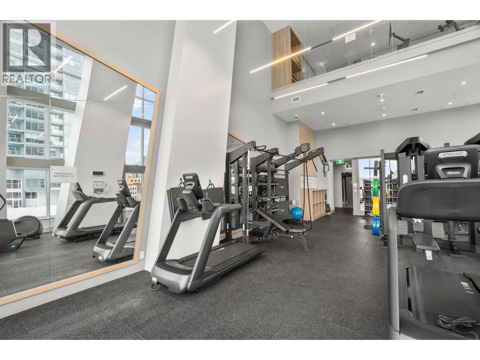 1407 680 QUAYSIDE DRIVE