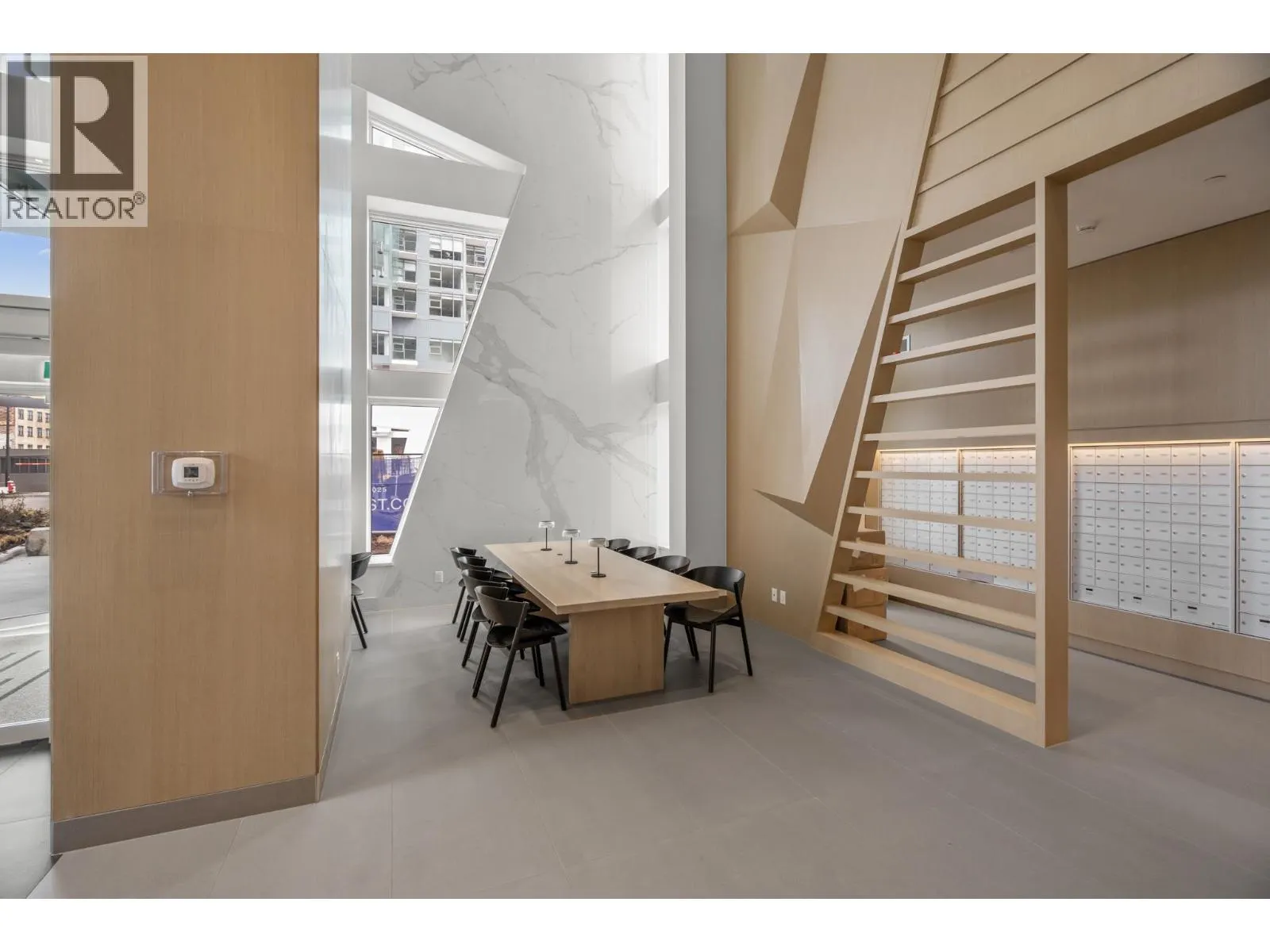 1407 680 QUAYSIDE DRIVE