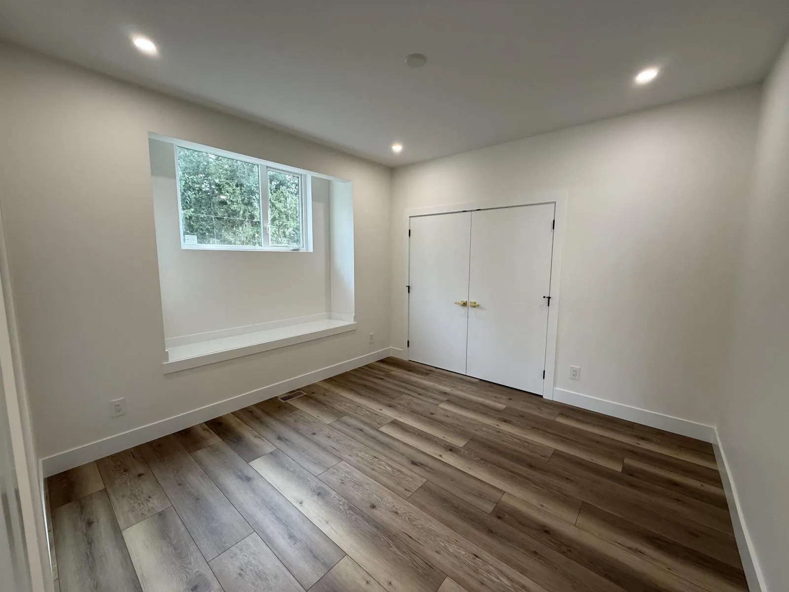 2711 202 STREET
