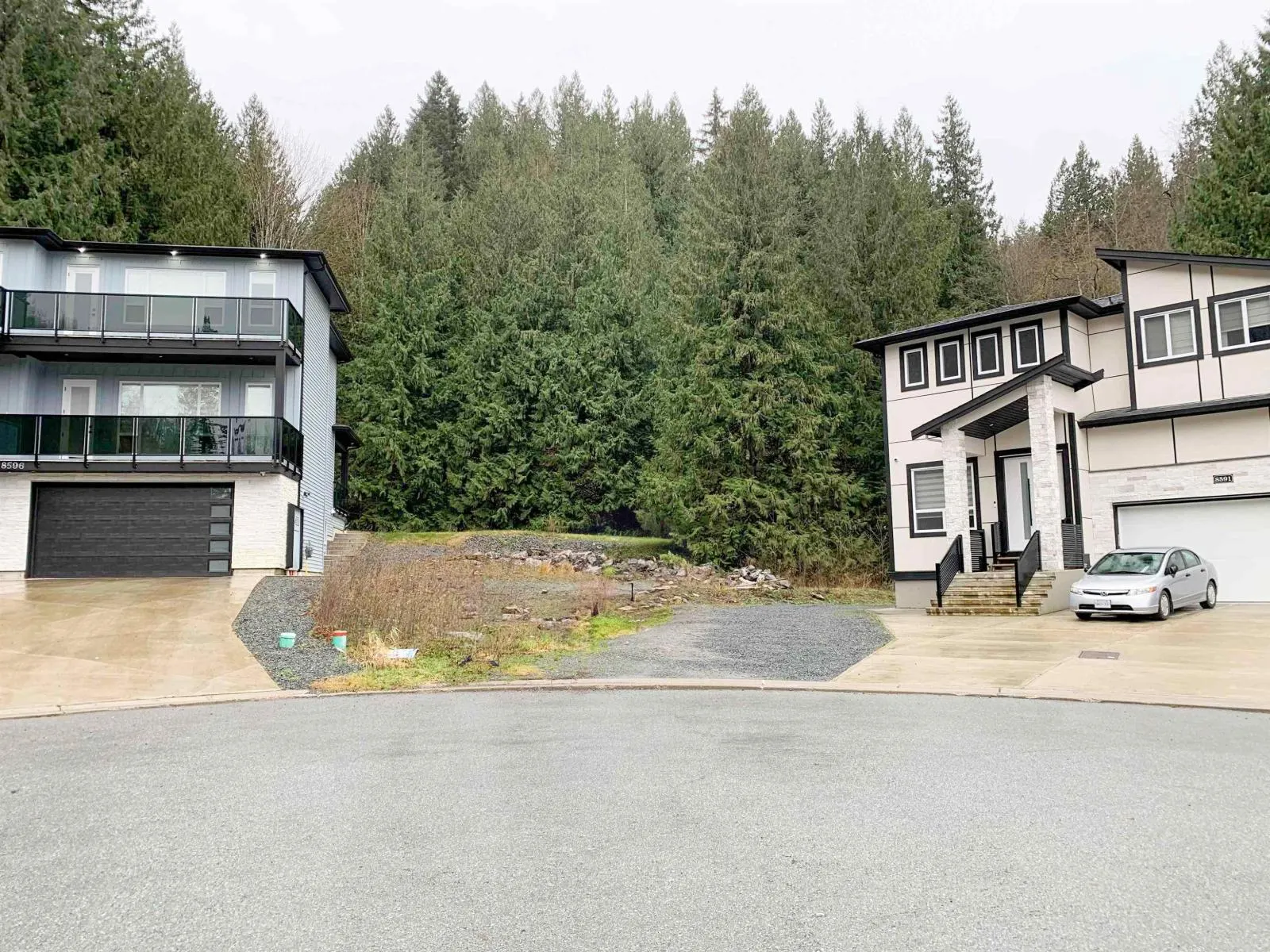 8593 FOREST GATE DRIVE|Eastern Hillsides