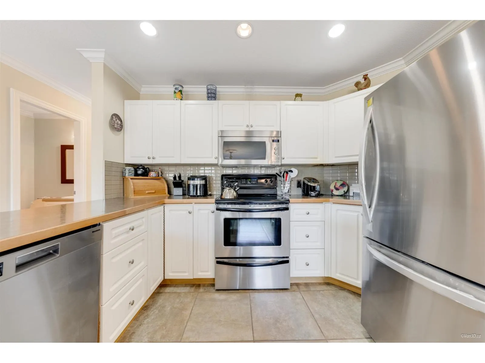 15303 28A AVENUE