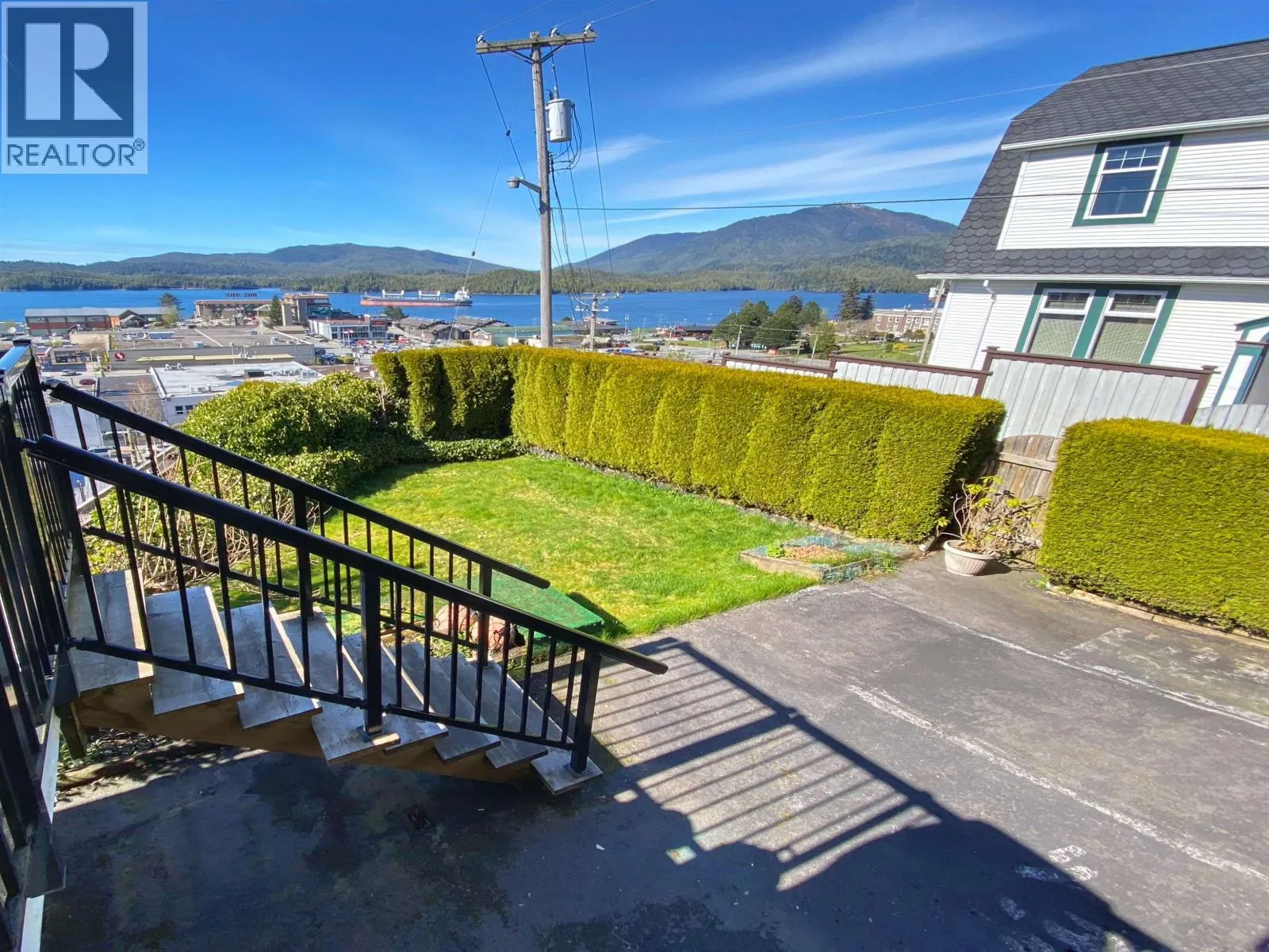 232 W 4TH AVENUE
