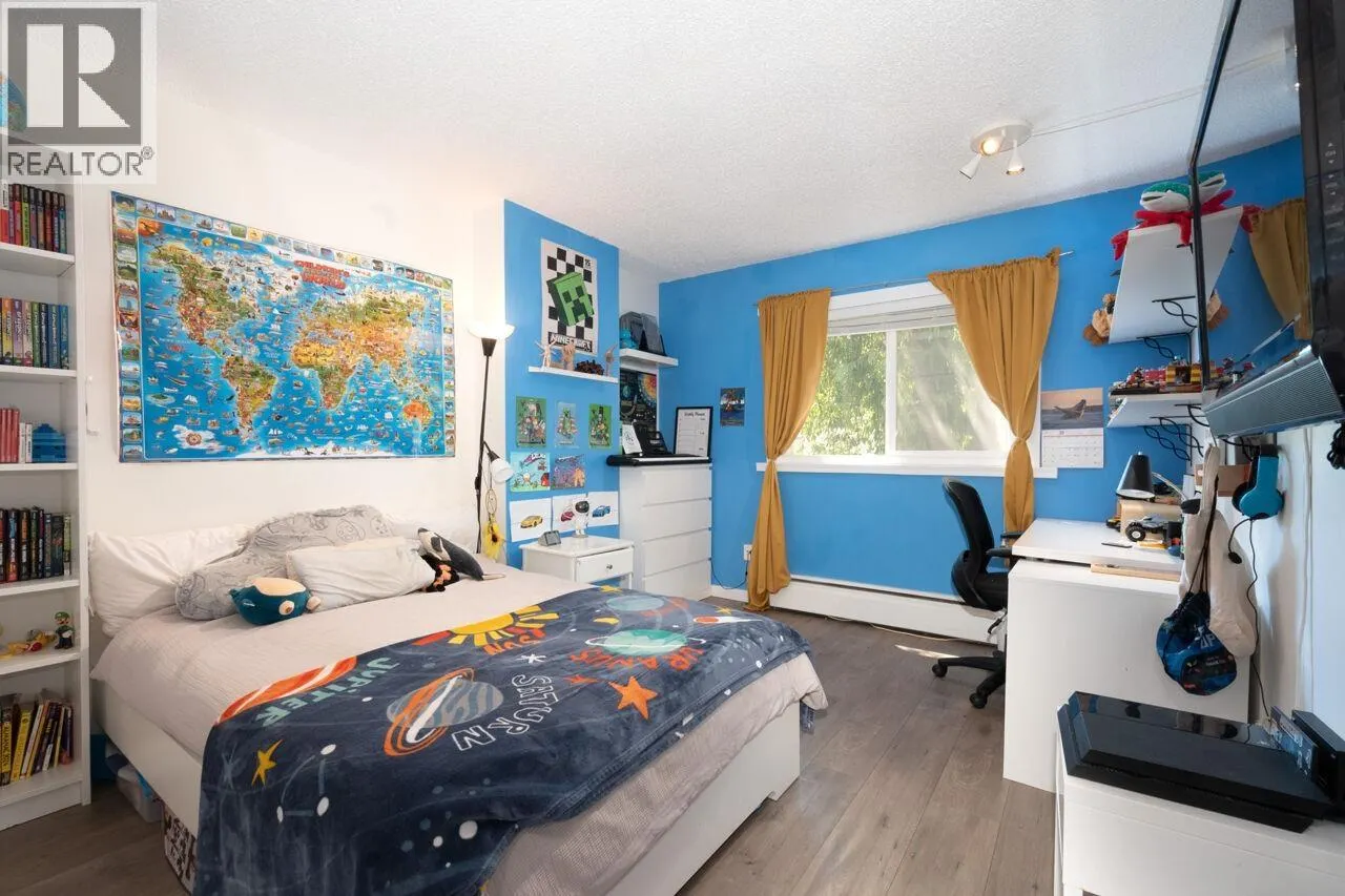 2765 WESTVIEW DRIVE