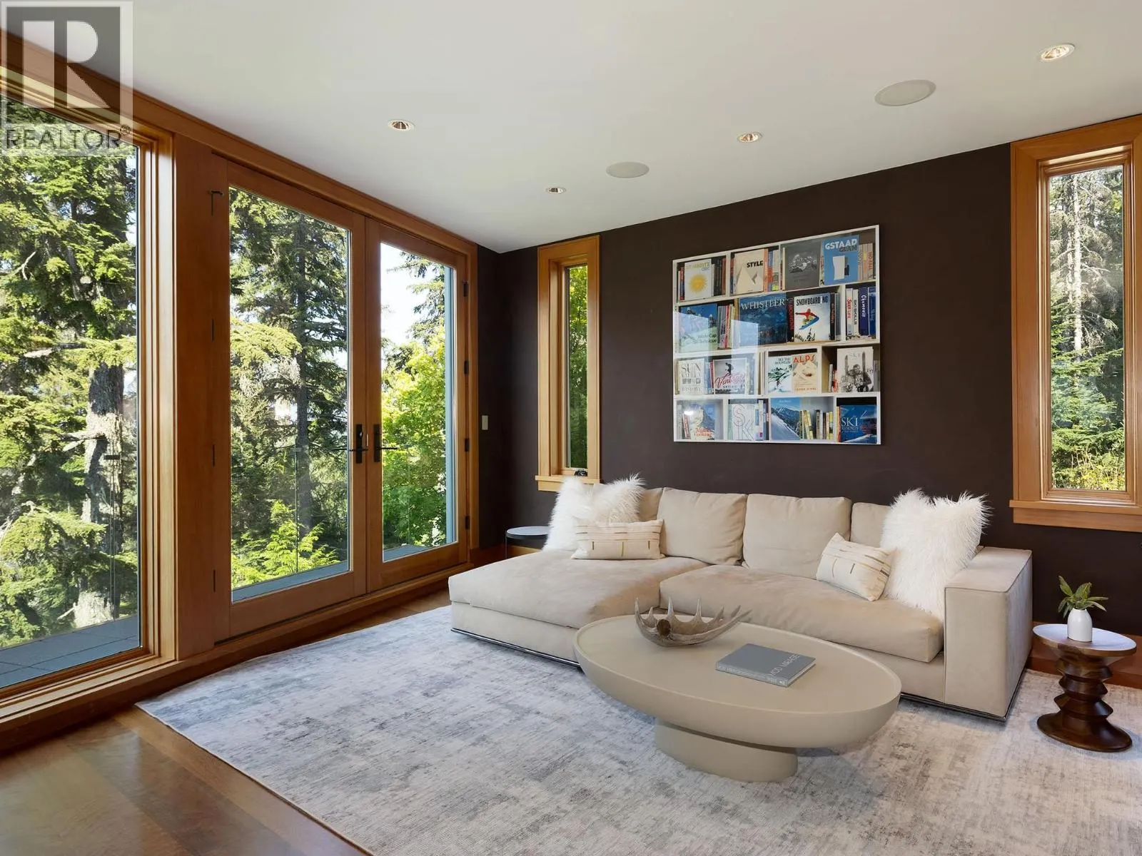 3855 SUNRIDGE COURT