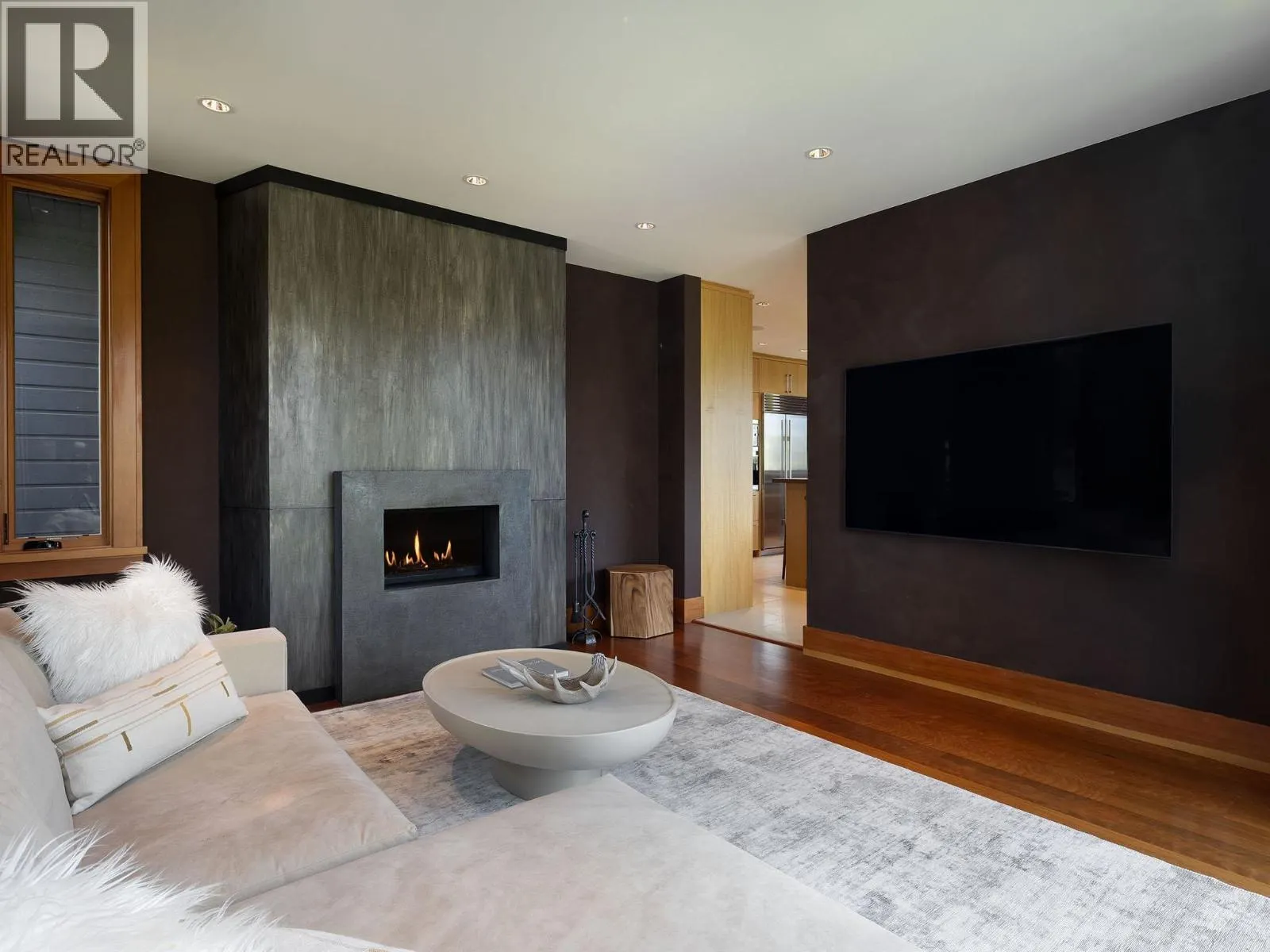 3855 SUNRIDGE COURT