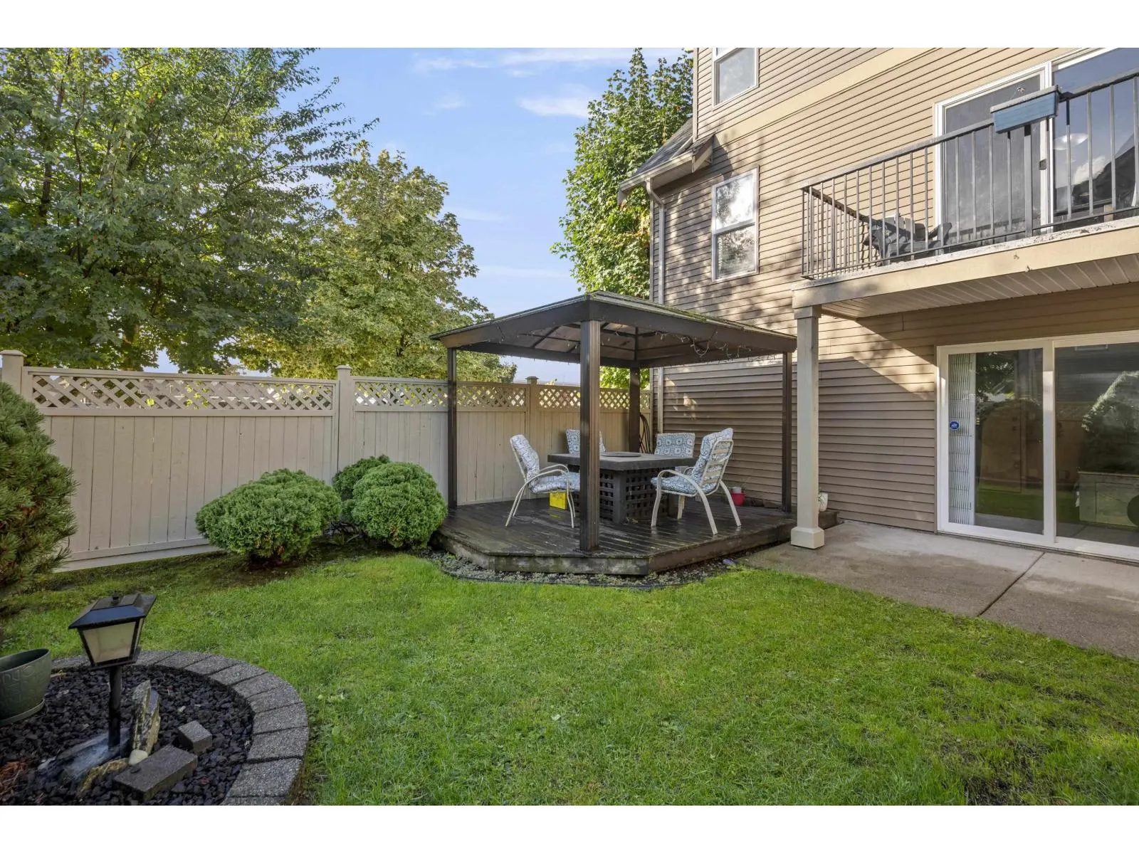 16 8830 NOWELL STREET|Chilliwack Proper South