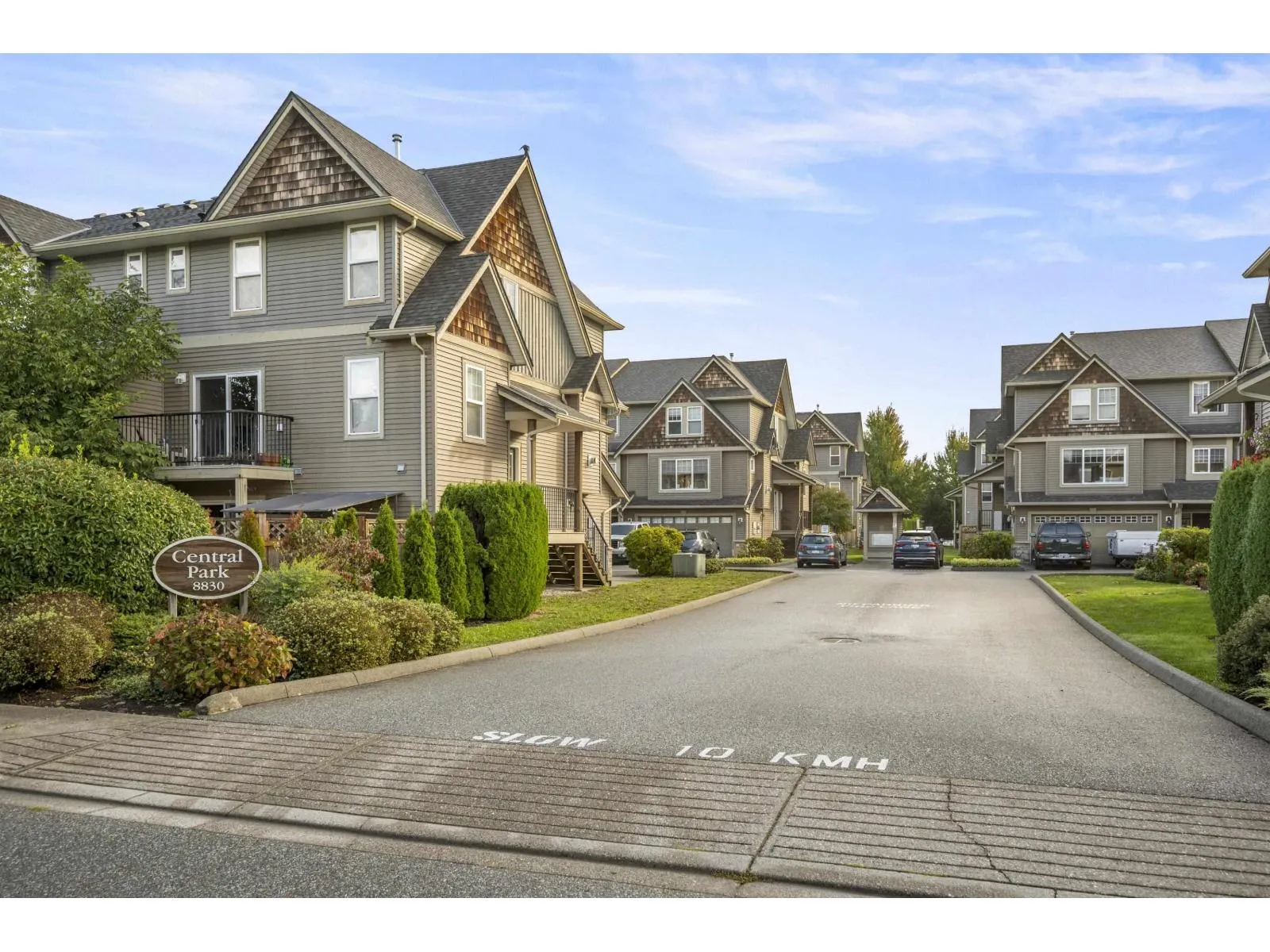 16 8830 NOWELL STREET|Chilliwack Proper South