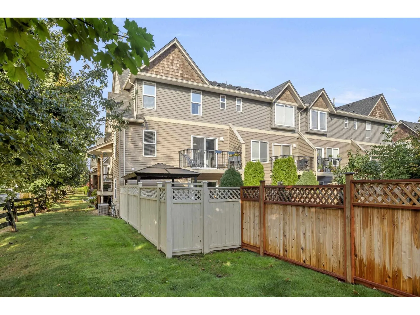 16 8830 NOWELL STREET|Chilliwack Proper South