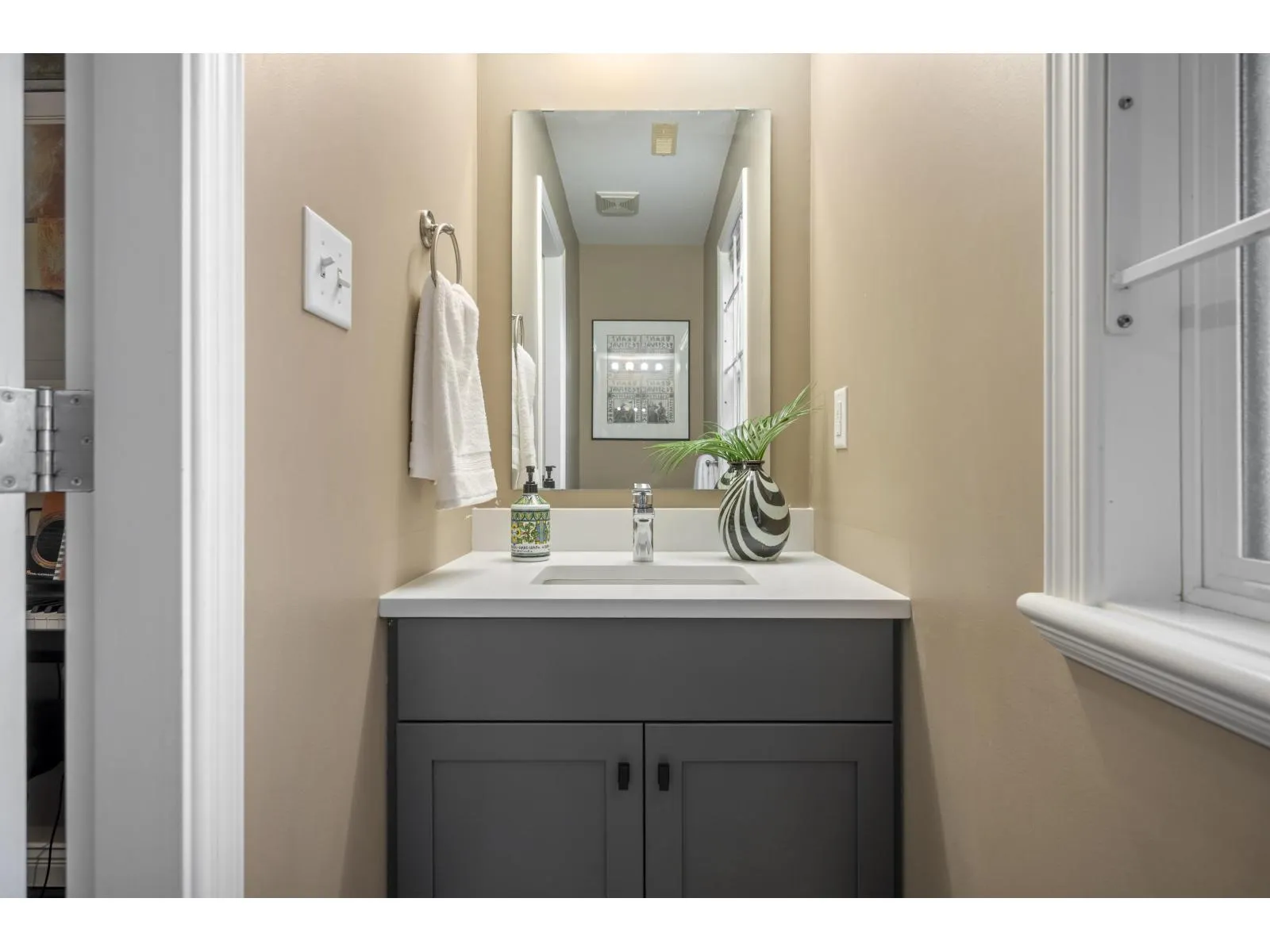 16 8830 NOWELL STREET|Chilliwack Proper South