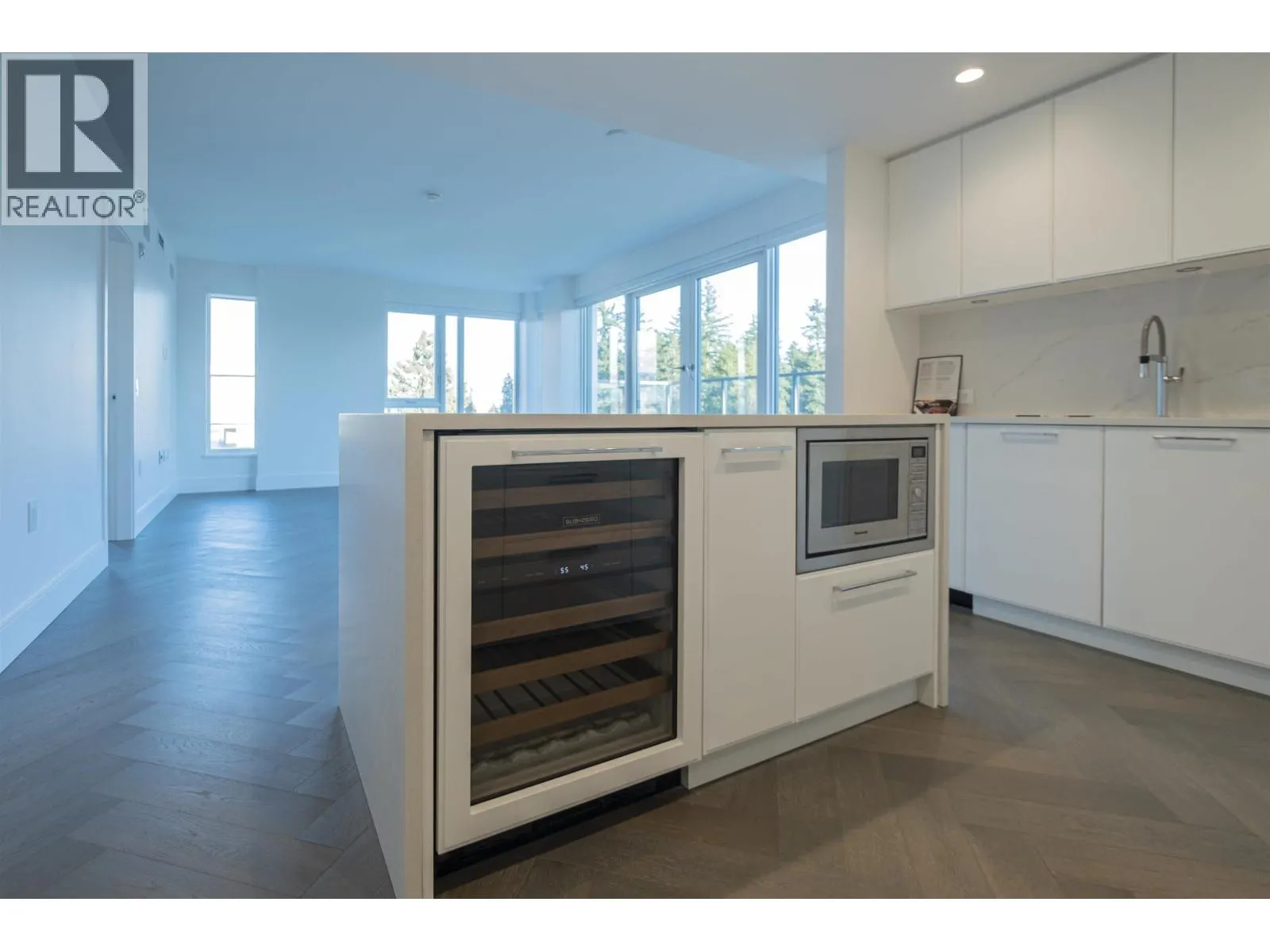 603 4675 CAMBIE STREET