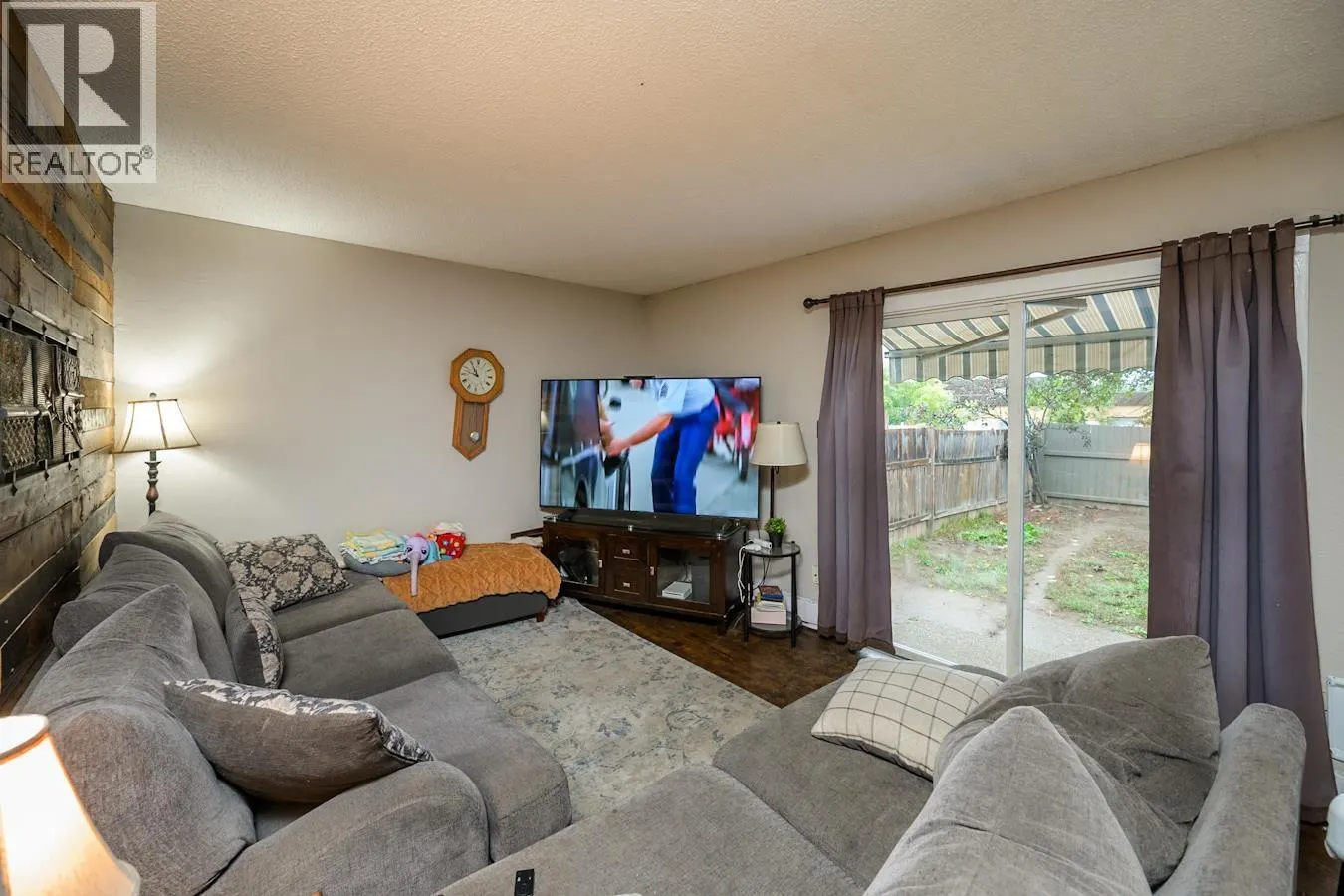 508 BEECH CRESCENT