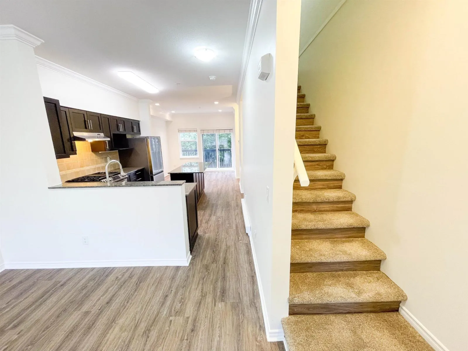 31 21535 88 AVENUE