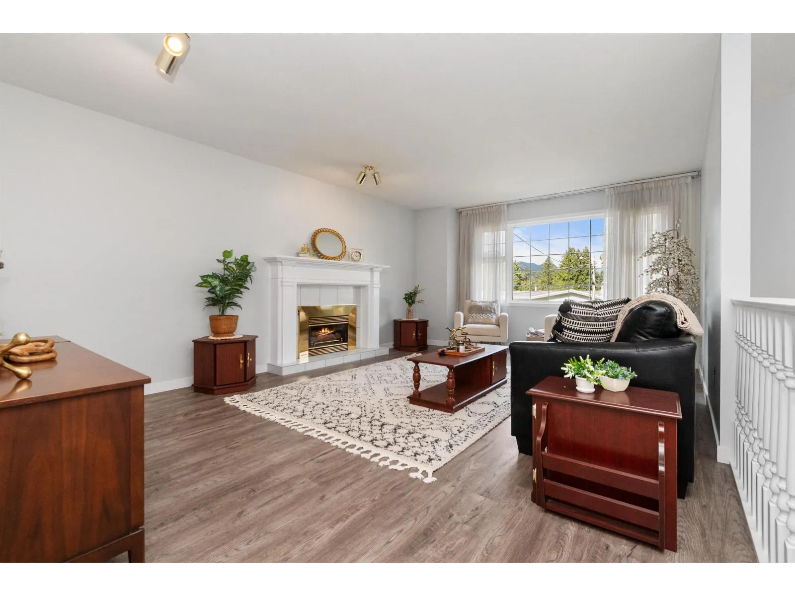 63740 ROSEWOOD AVENUE|Hope
