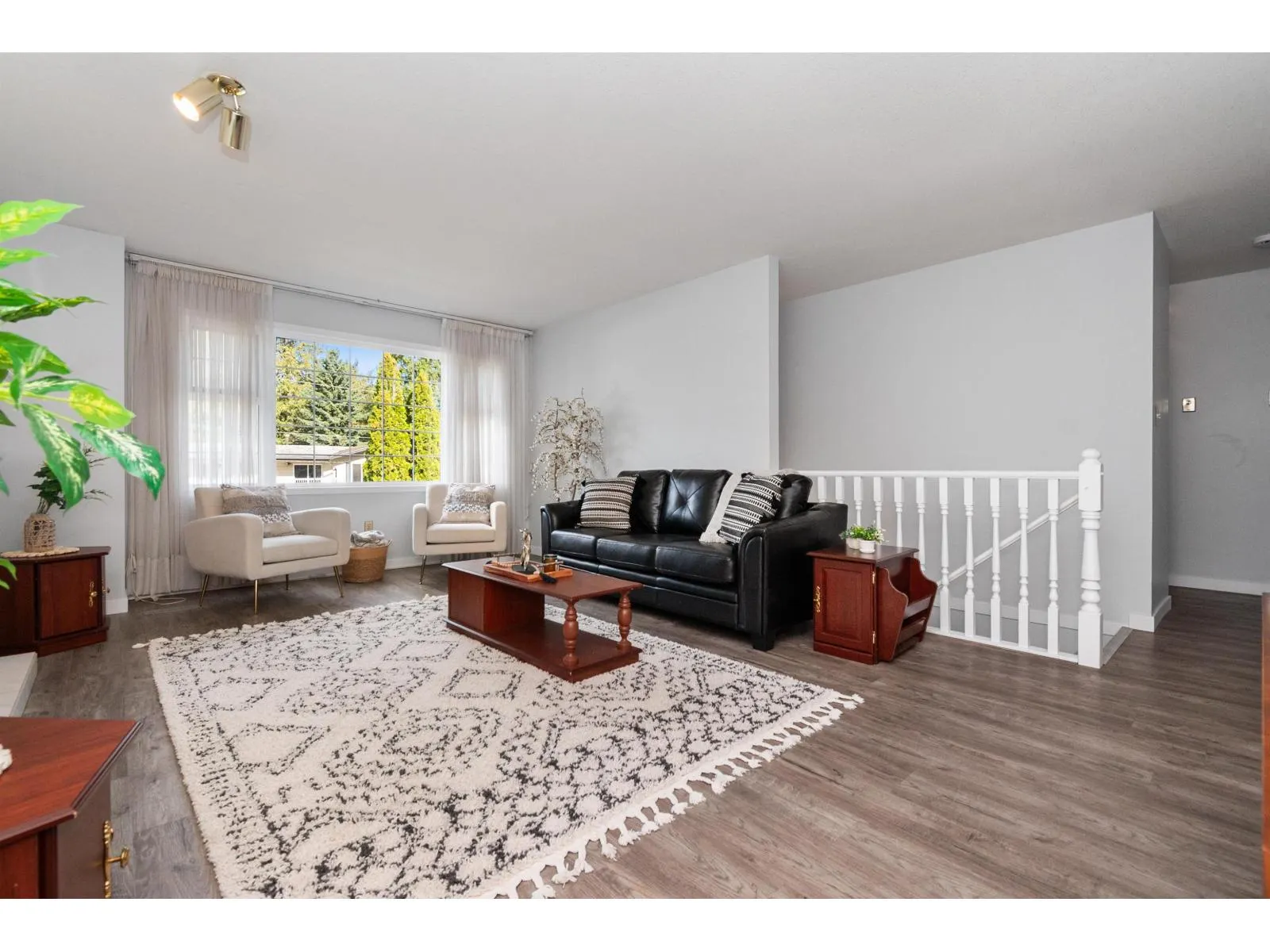 63740 ROSEWOOD AVENUE|Hope