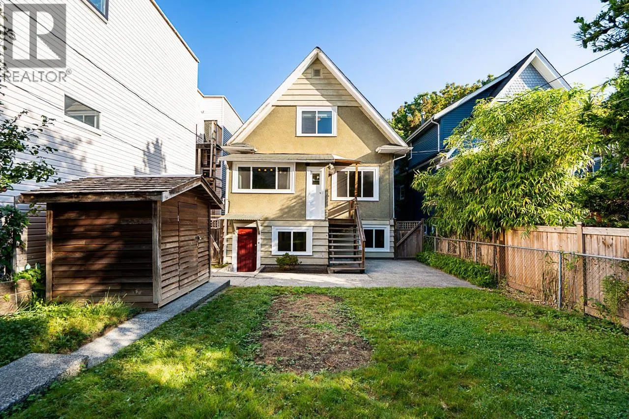 22 E 18TH AVENUE