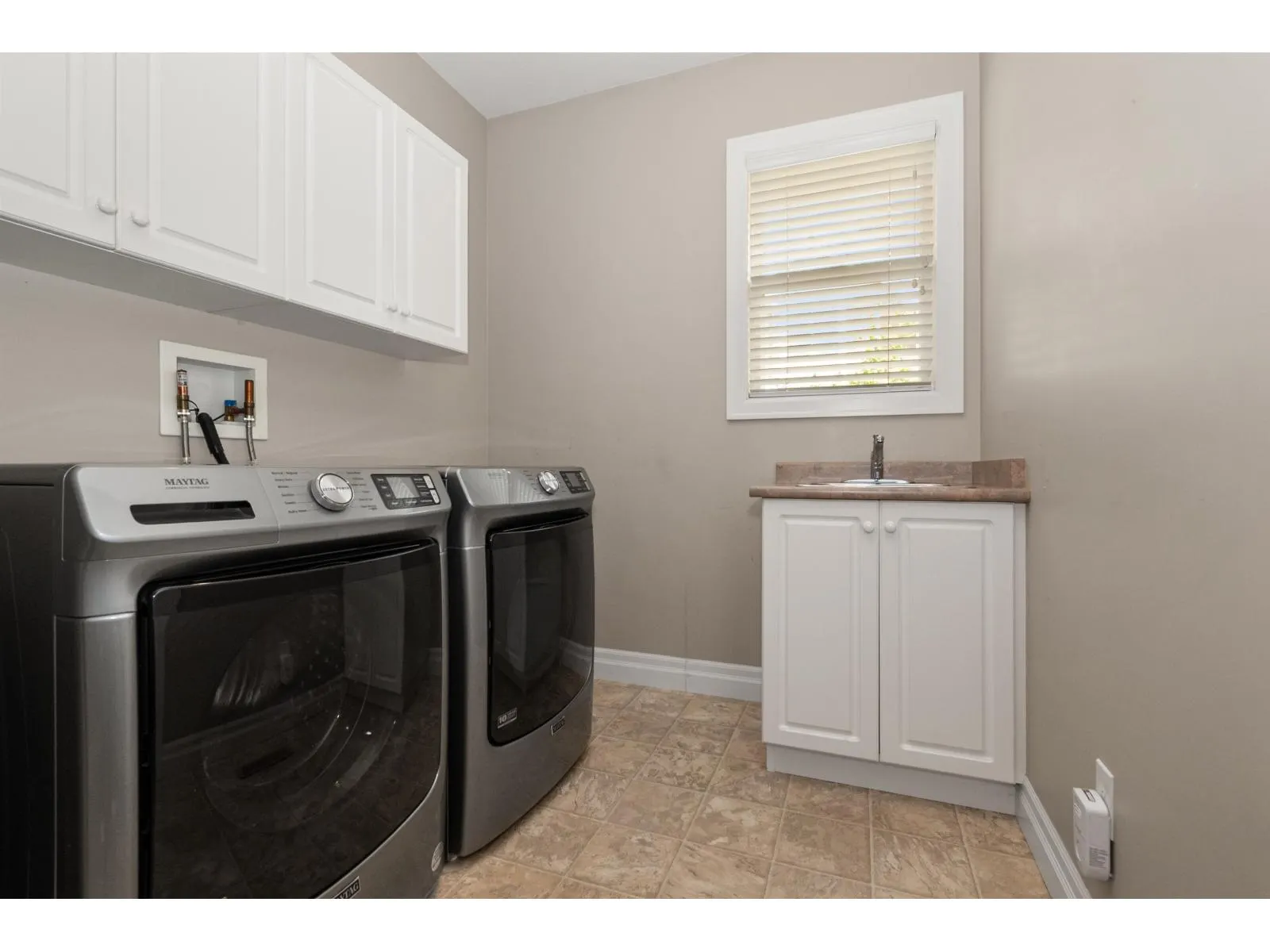 2 46271 RIVERSIDE DRIVE|Chilliwack Proper East