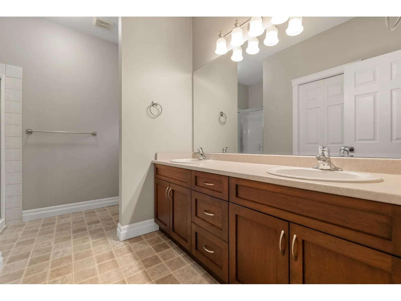 2 46271 RIVERSIDE DRIVE|Chilliwack Proper East