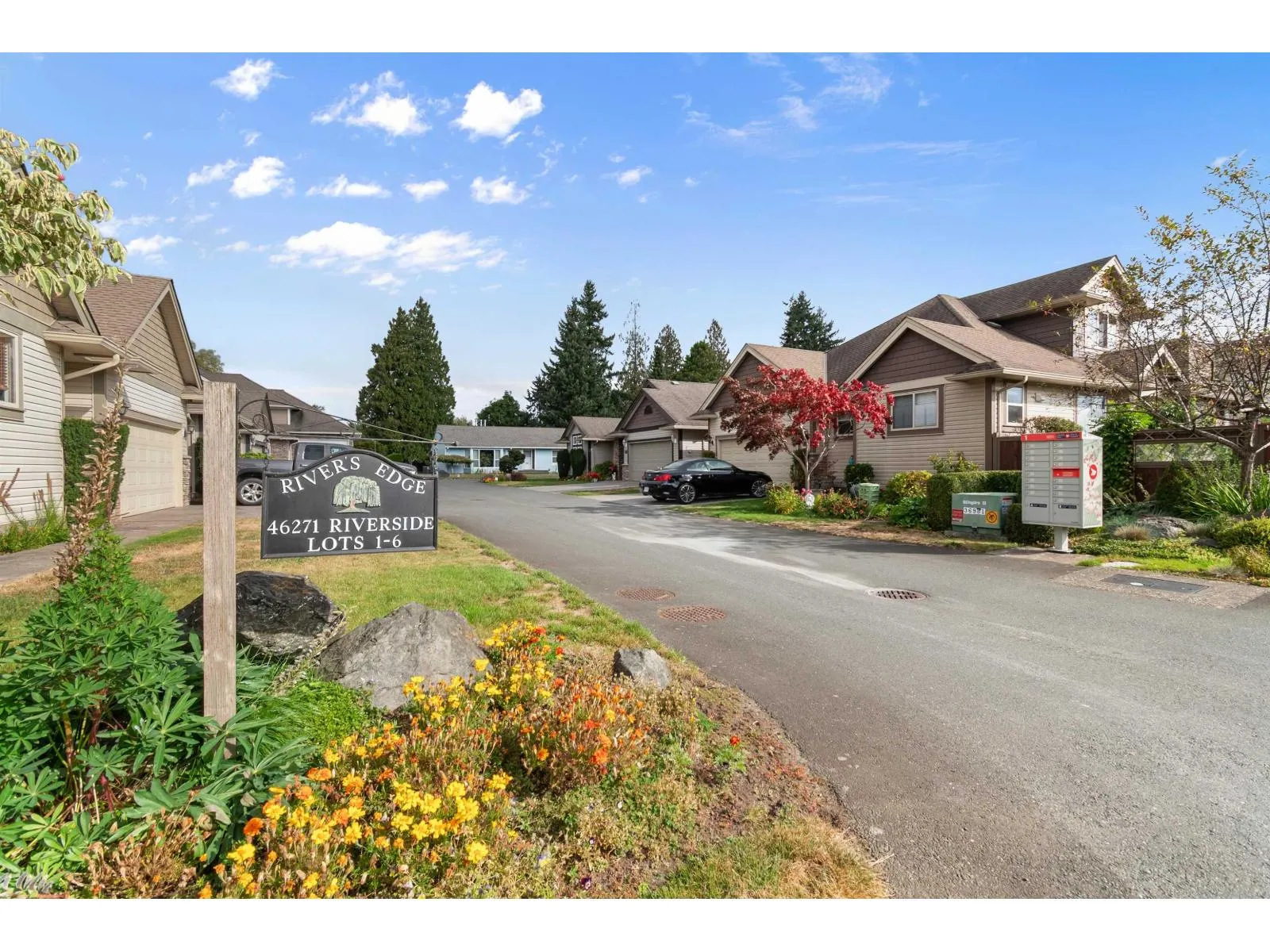 2 46271 RIVERSIDE DRIVE|Chilliwack Proper East