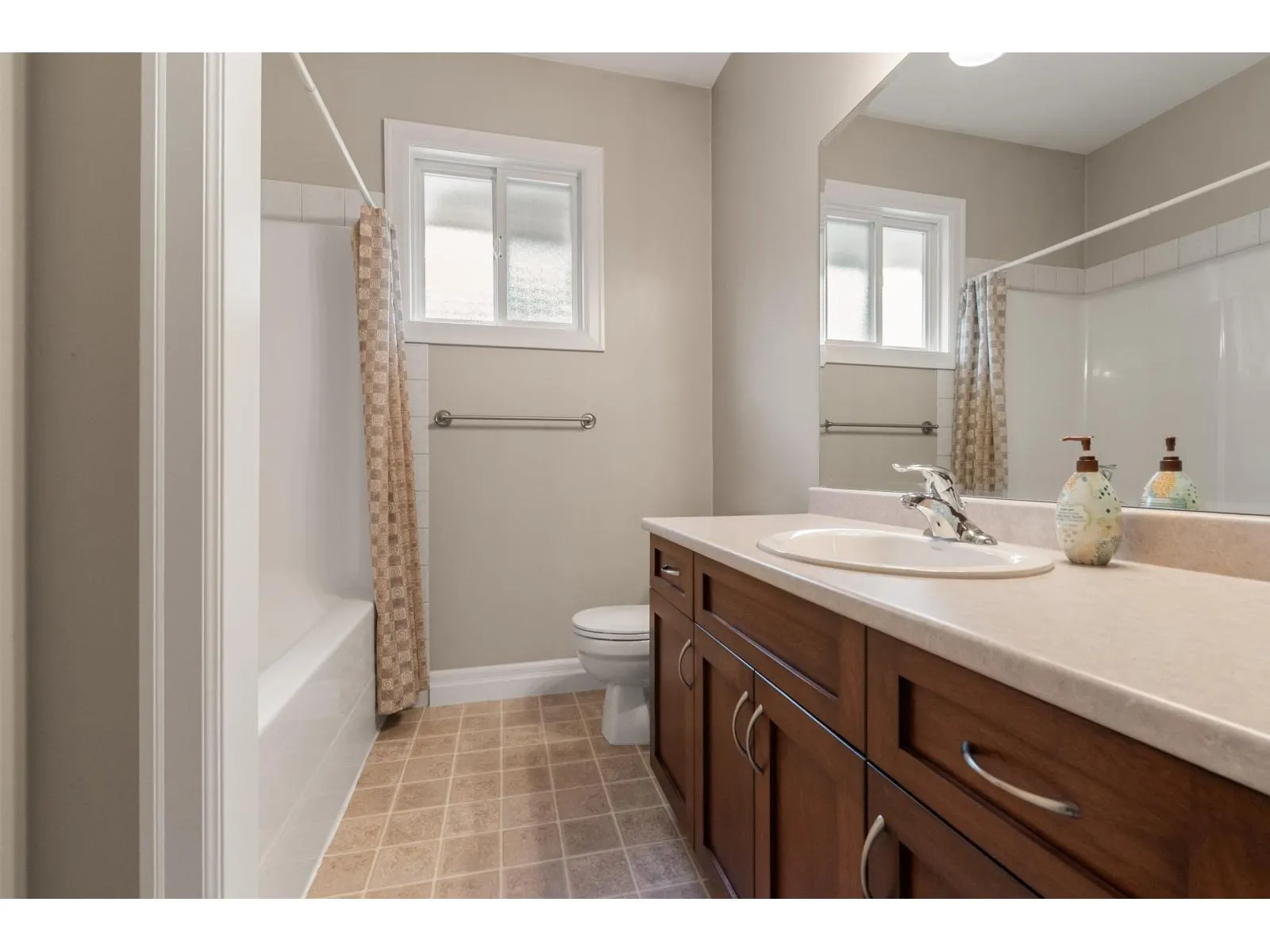 2 46271 RIVERSIDE DRIVE|Chilliwack Proper East
