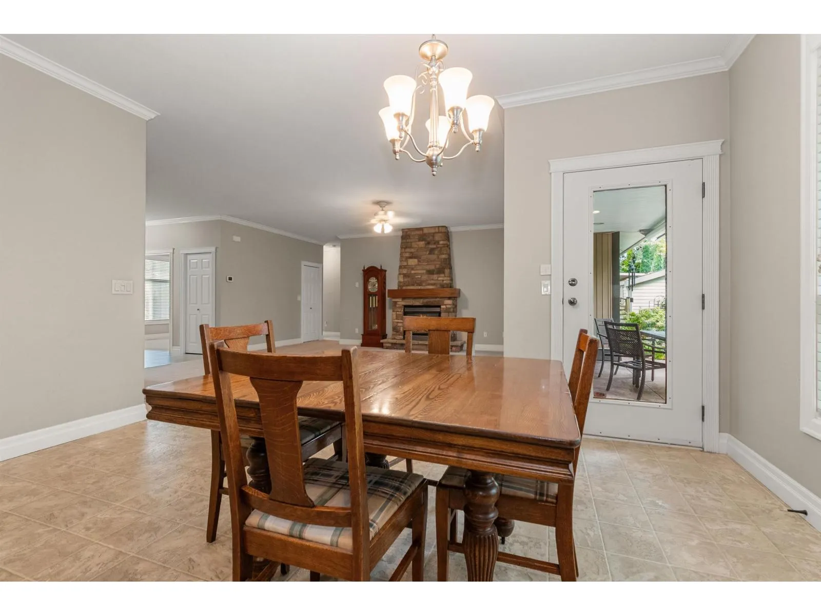 2 46271 RIVERSIDE DRIVE|Chilliwack Proper East