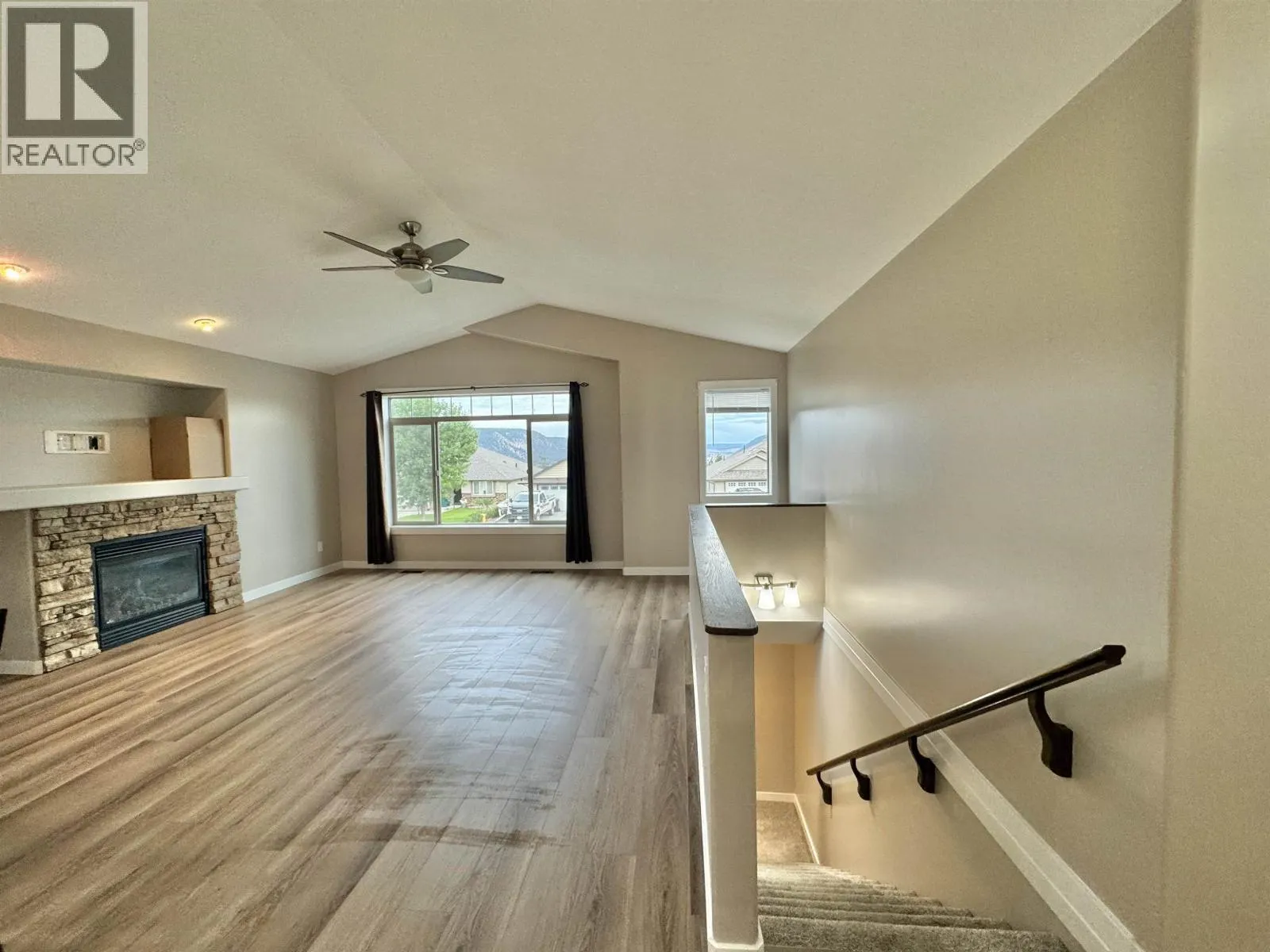 97 EAGLE CRESCENT