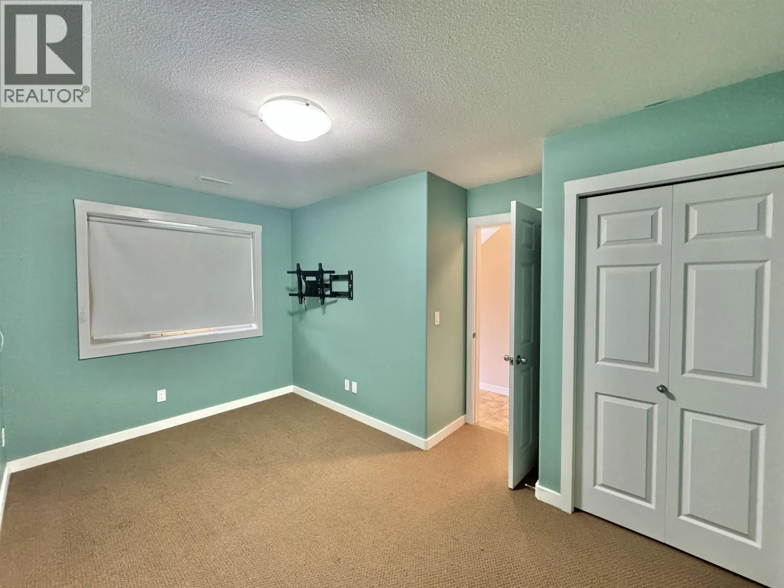 97 EAGLE CRESCENT