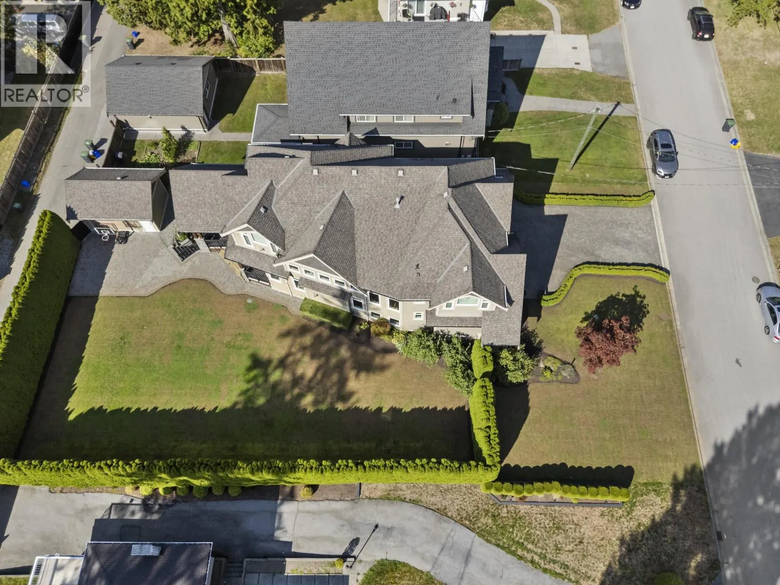 618 BERRY STREET