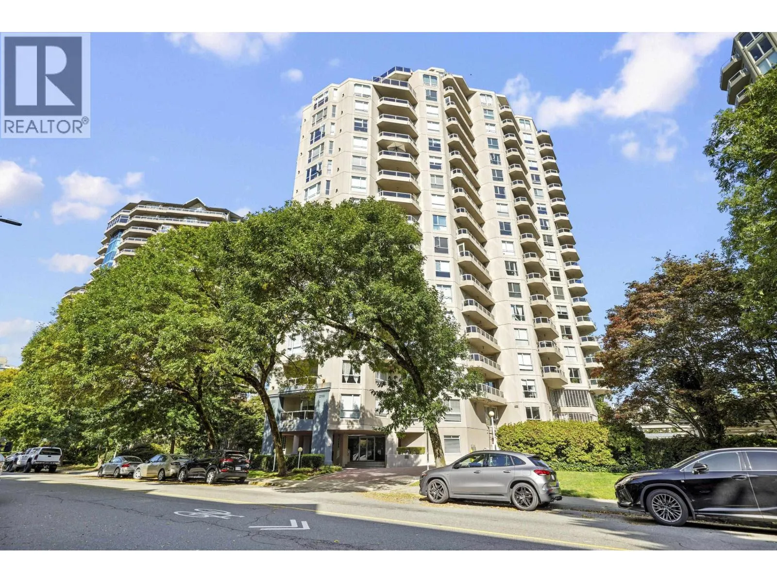 1207 1185 QUAYSIDE DRIVE