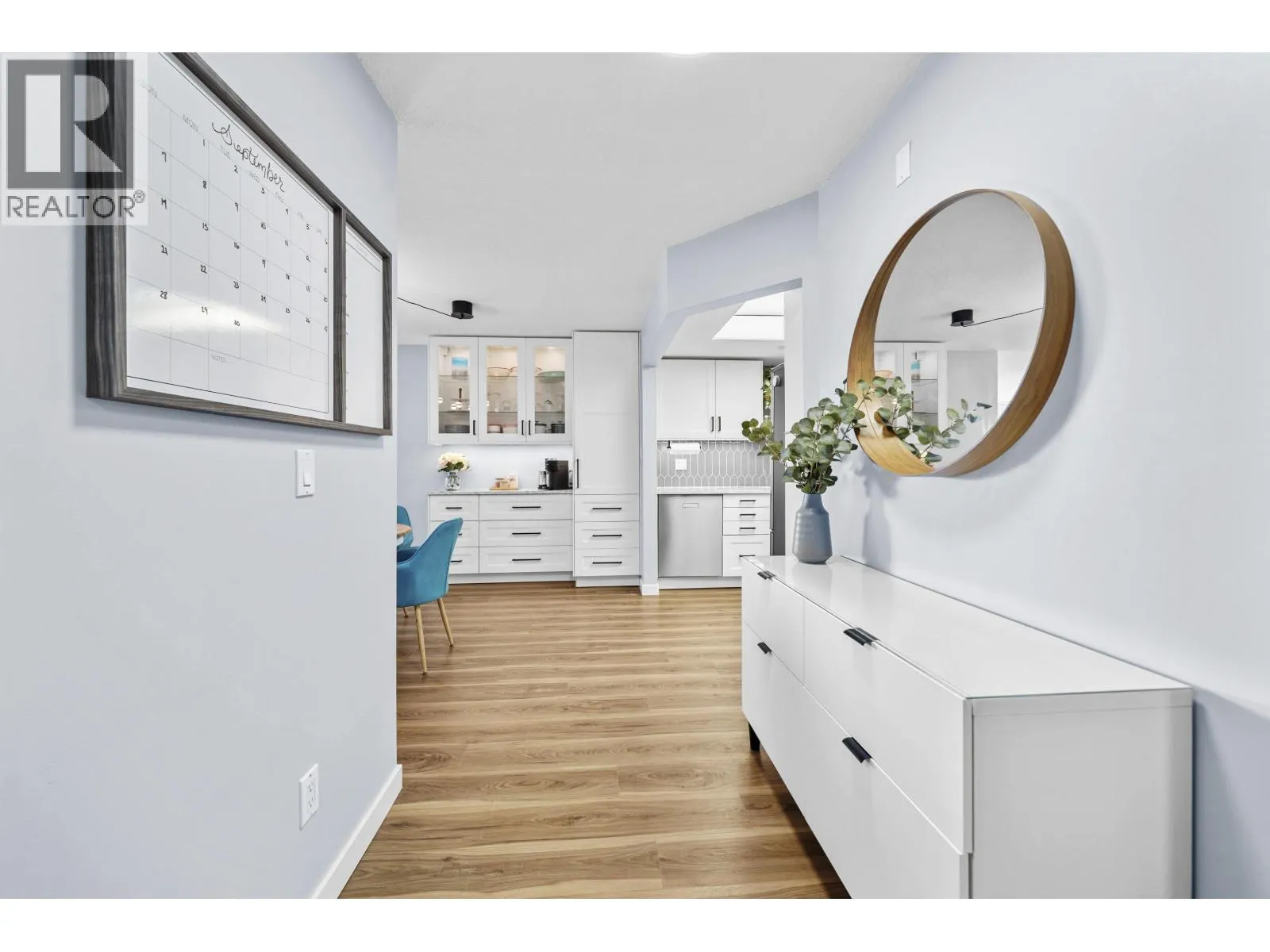 1207 1185 QUAYSIDE DRIVE