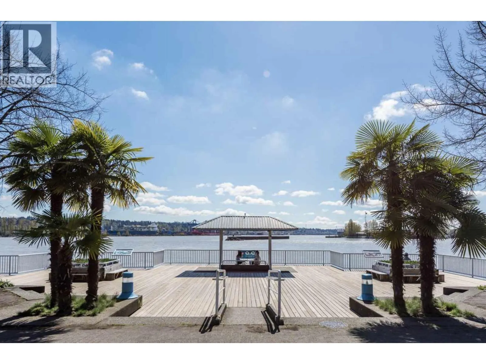 1207 1185 QUAYSIDE DRIVE