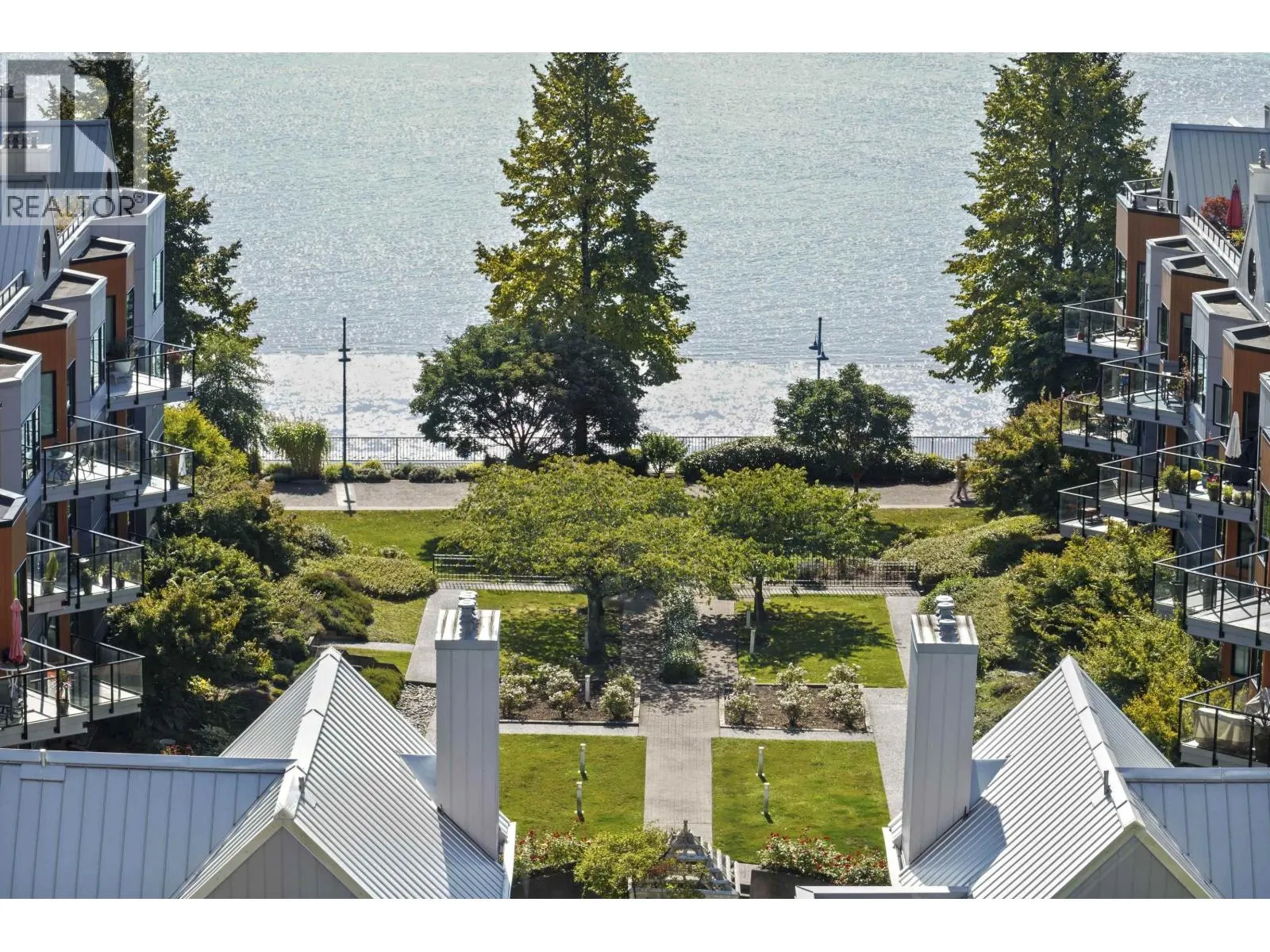 1207 1185 QUAYSIDE DRIVE