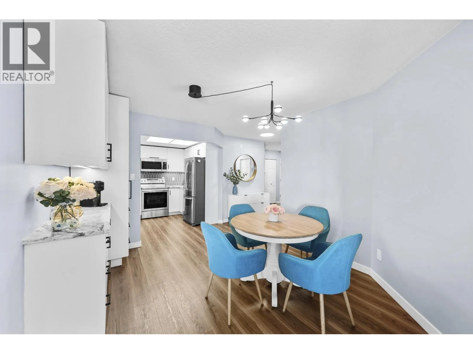 1207 1185 QUAYSIDE DRIVE