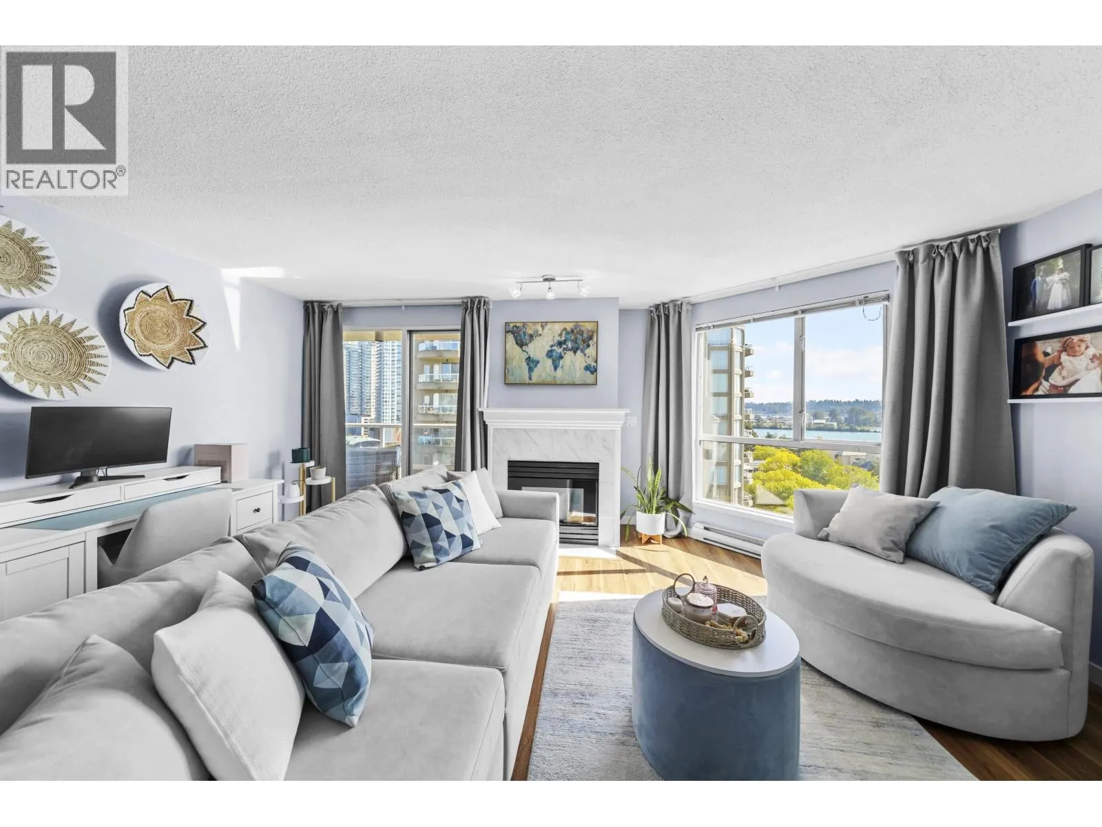 1207 1185 QUAYSIDE DRIVE