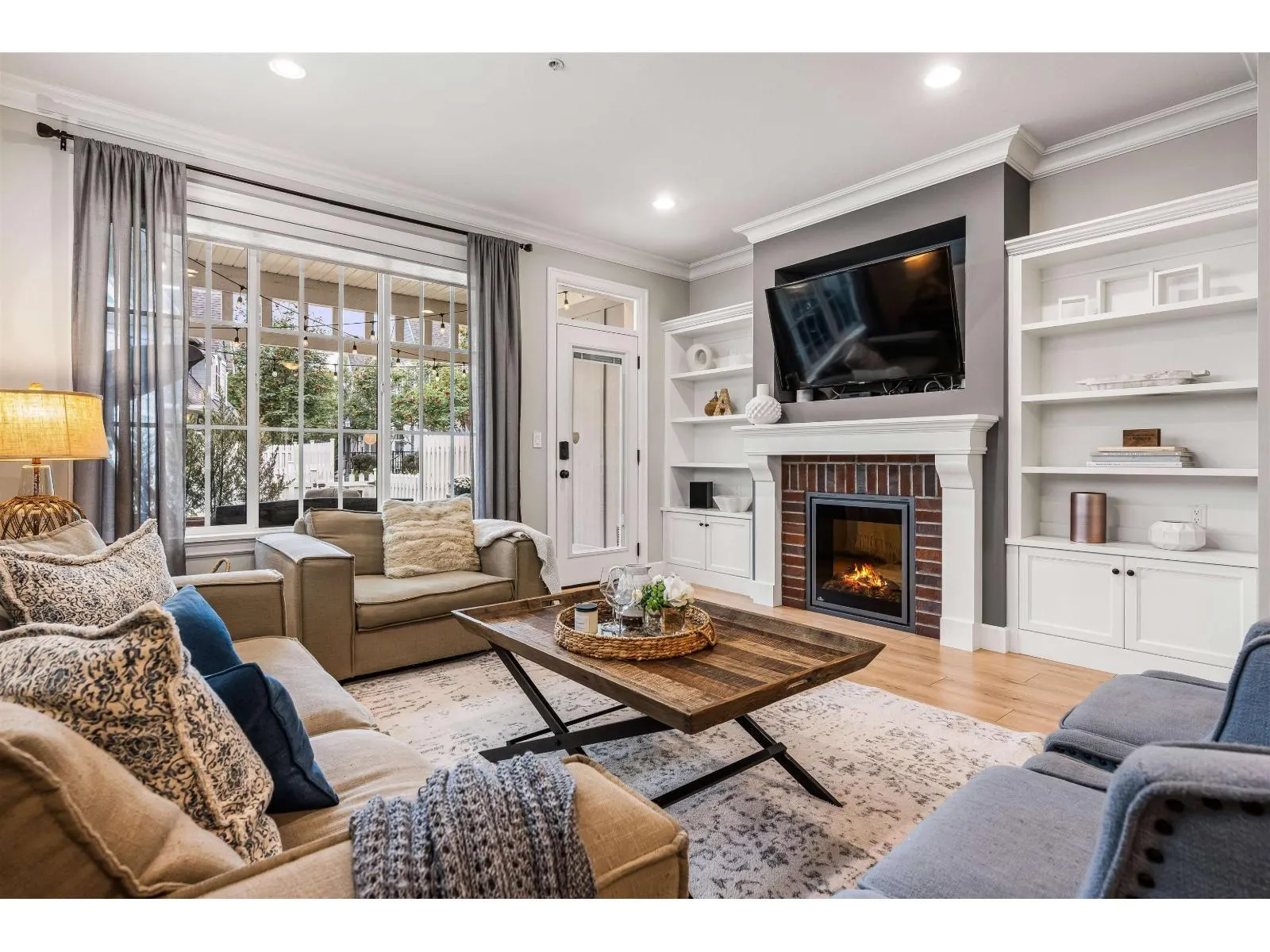 5 45526 TAMIHI WAY|Garrison Crossing