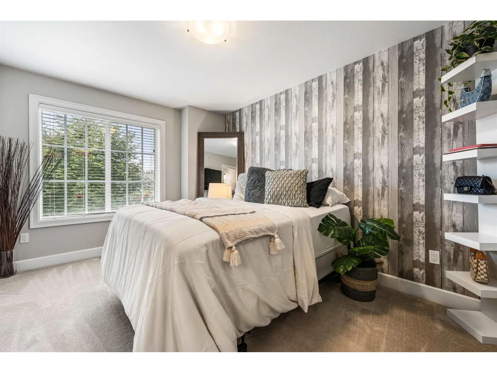 5 45526 TAMIHI WAY|Garrison Crossing