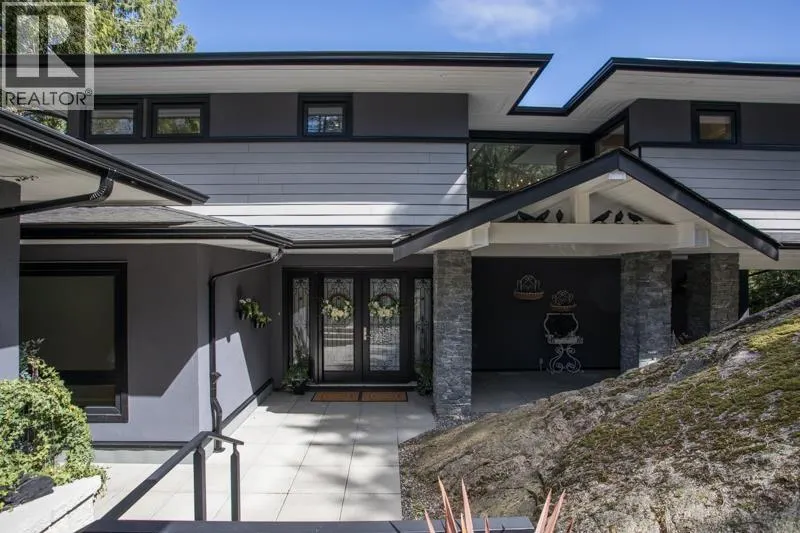 1812 CARDINAL CRESCENT