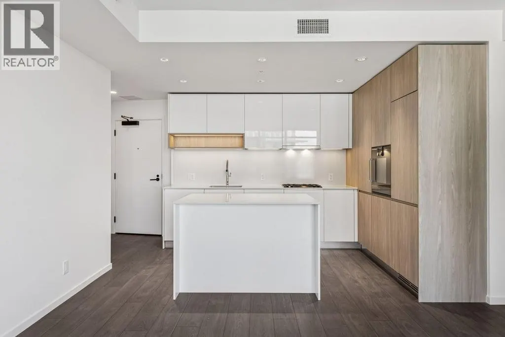 1107 6500 MINORU STREET