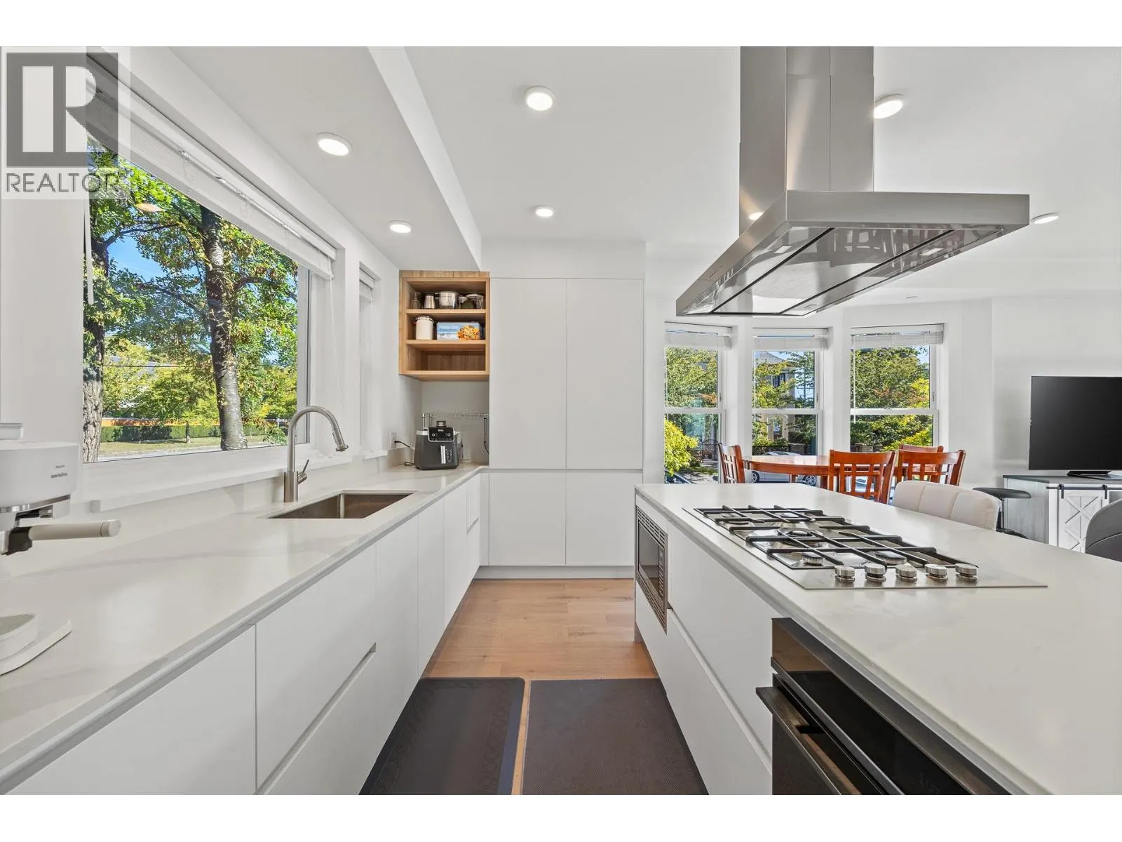 1312 W 57TH AVENUE