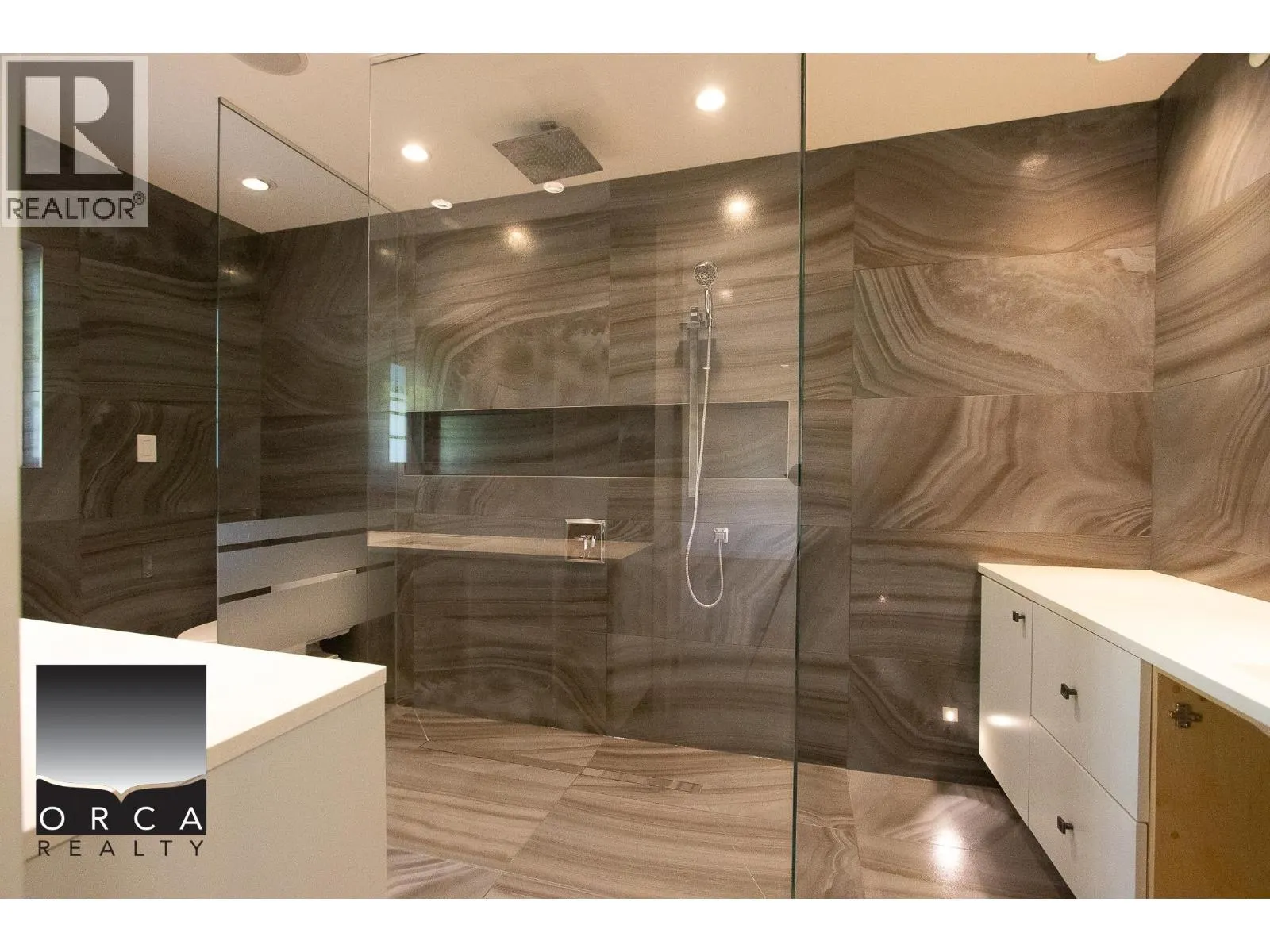 3998 Granville VANCOUVER