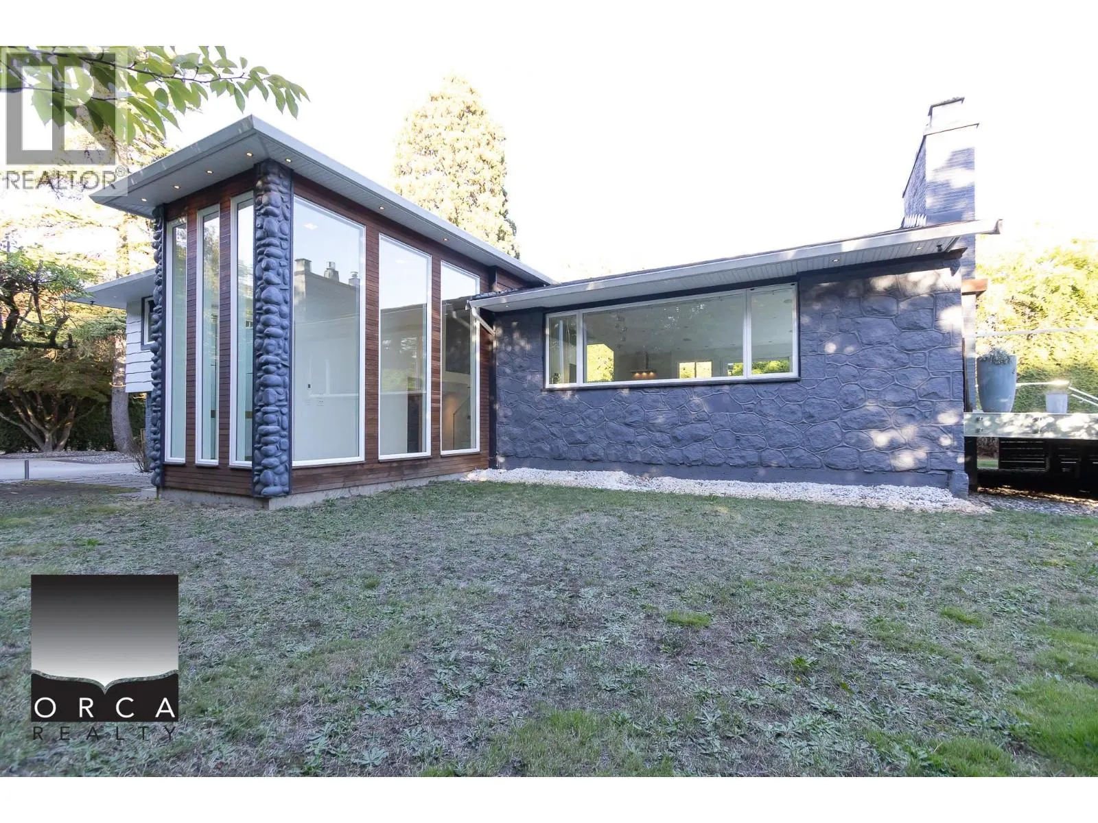3998 Granville VANCOUVER