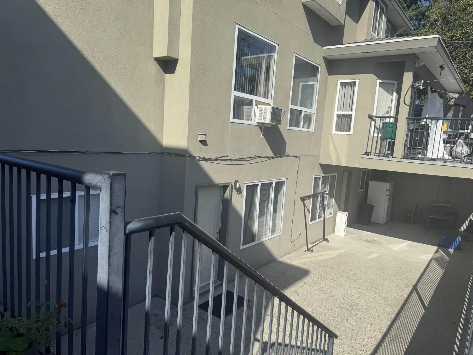 10304 128 STREET